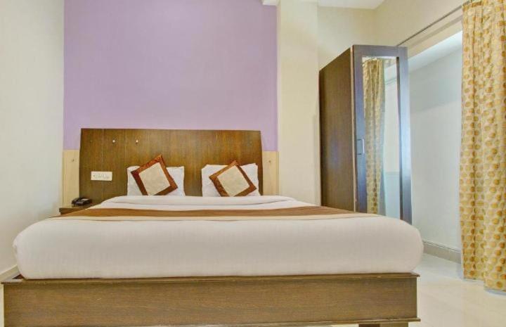 Blossoms The Plaza-luxury Collection- Lakdikapul 3* Hyderabad