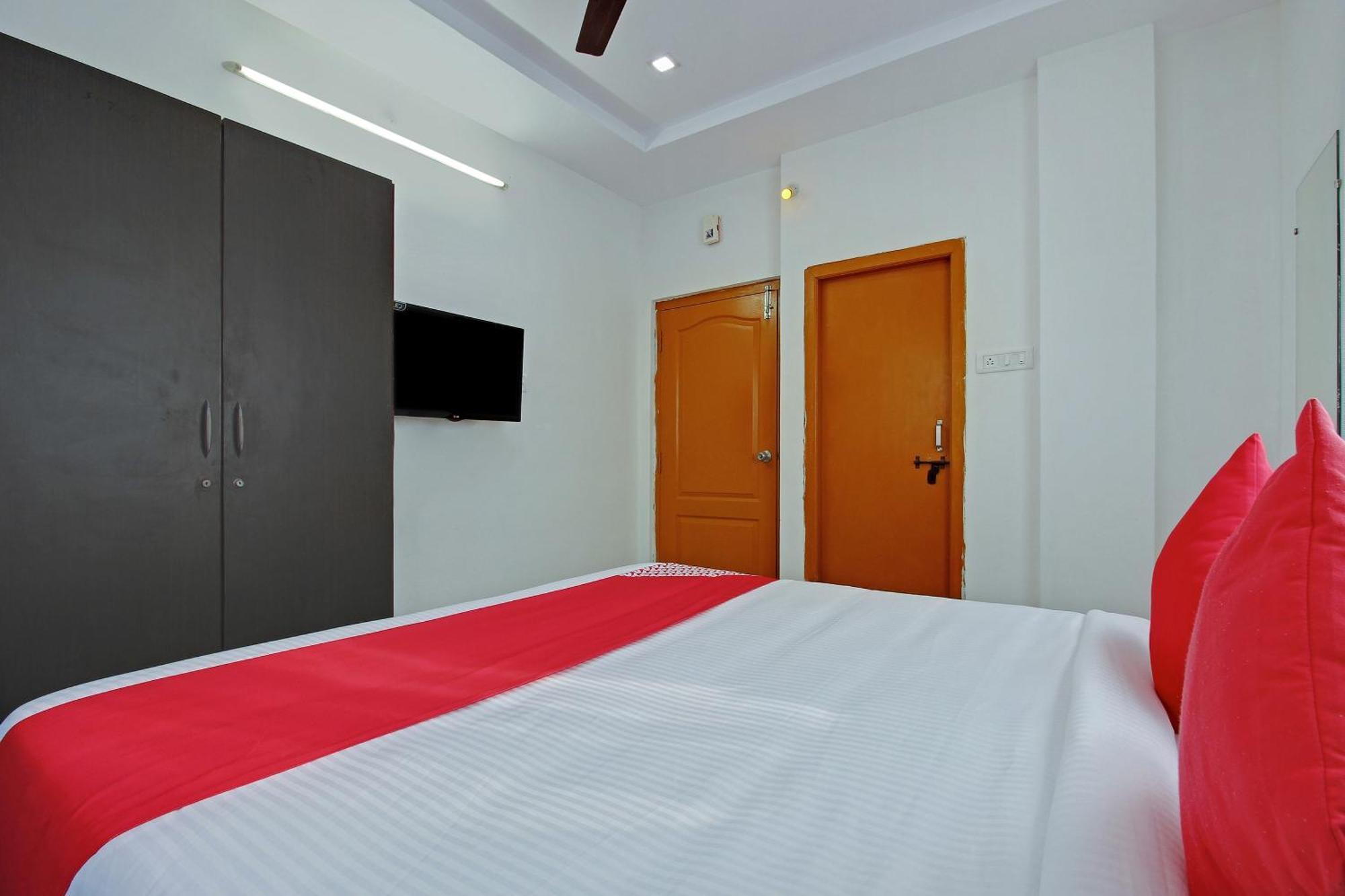 Super O Golden Hive Madhapur Near Shilparamam