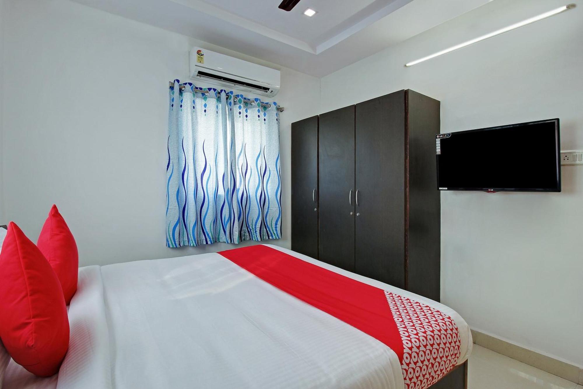 Hotel Super O Golden Hive Madhapur Near Shilparamam 3*