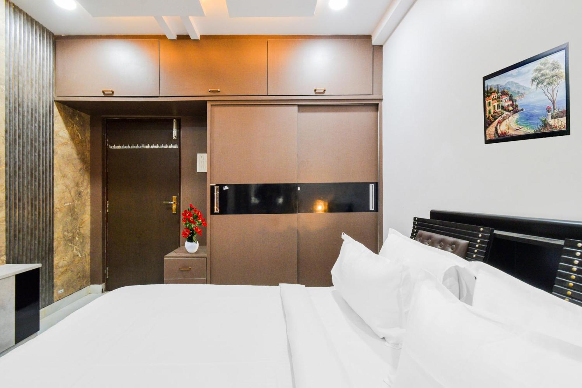 Palette Kondapur Hyderabad