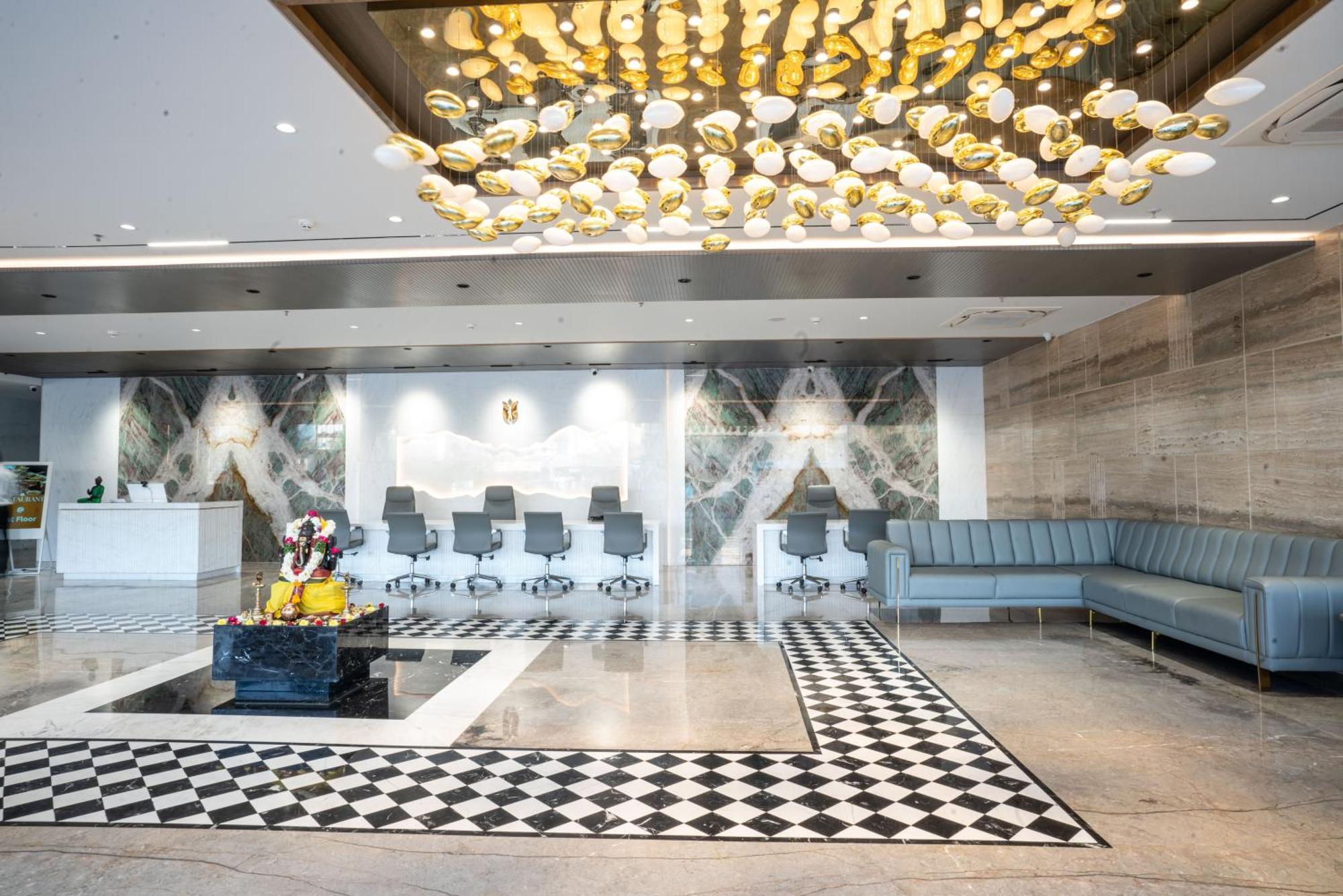 Tulips Grand Hotel