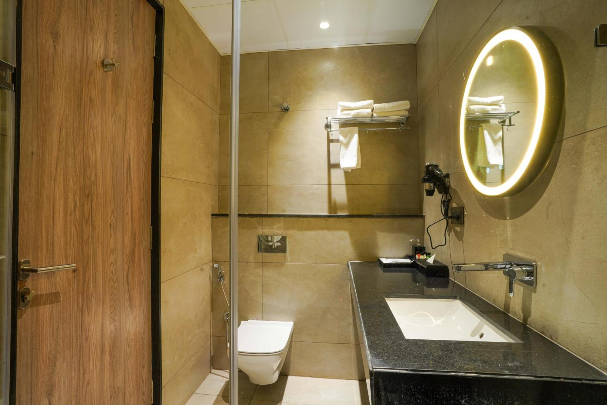 Tulips Grand Hotel 4*