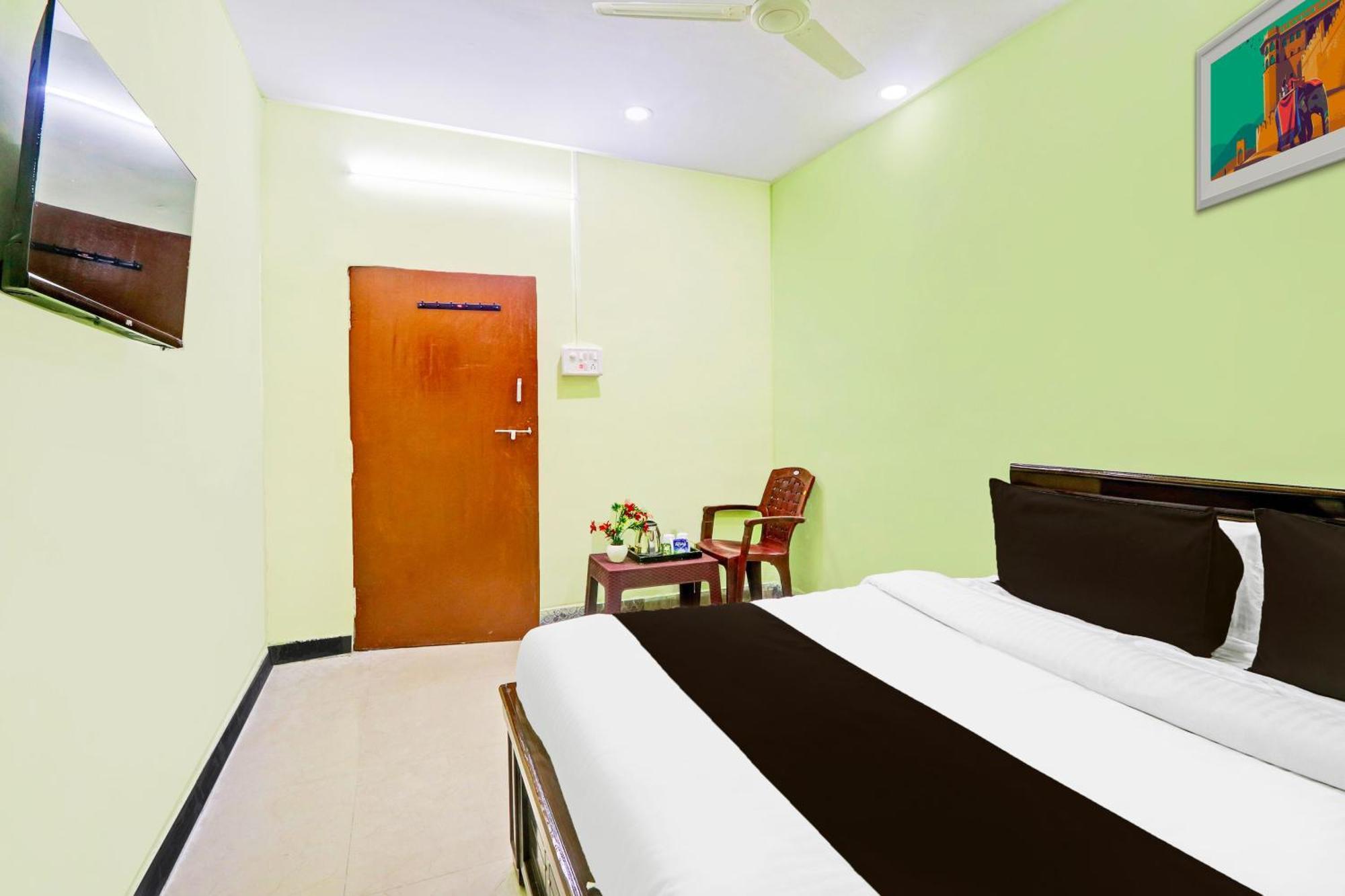 O Plaza Hotel 3*