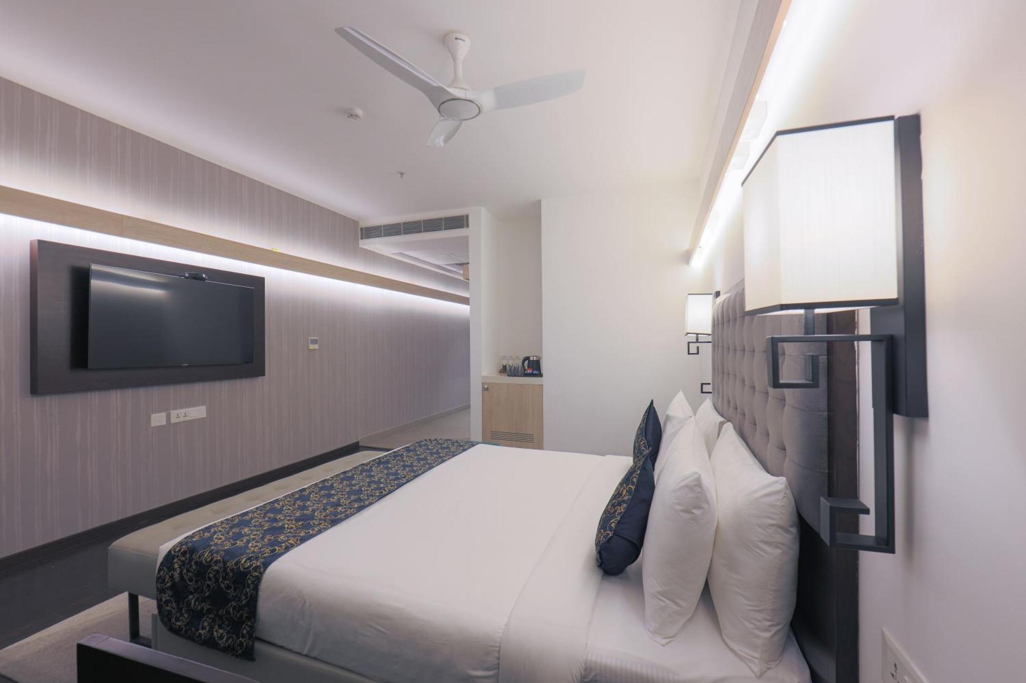 Deccan Serai Grande, Gachibowli, 4* Hyderabad