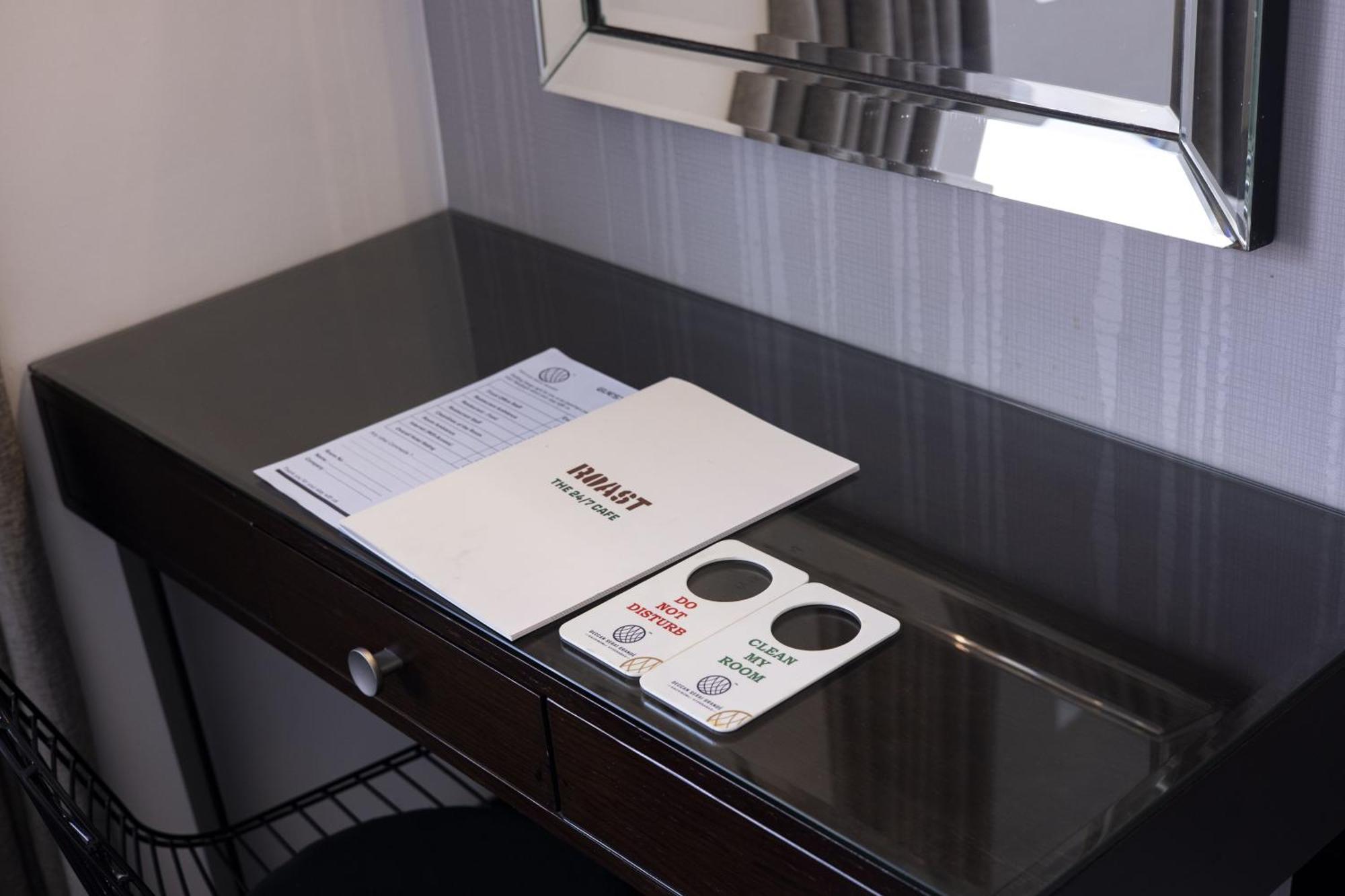 Hotel Deccan Serai Grande, Gachibowli, 4*
