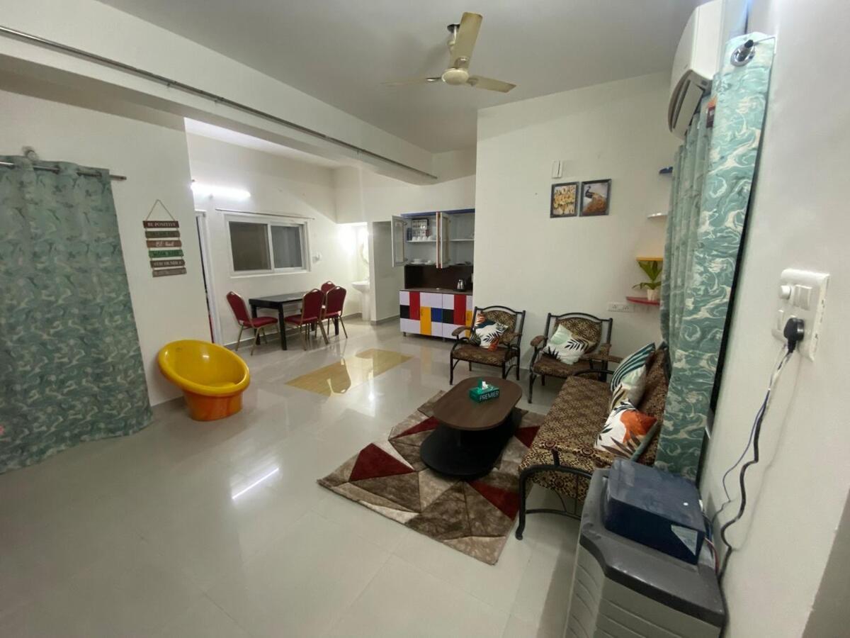 2 Bhk In Gachibowli Apartment *