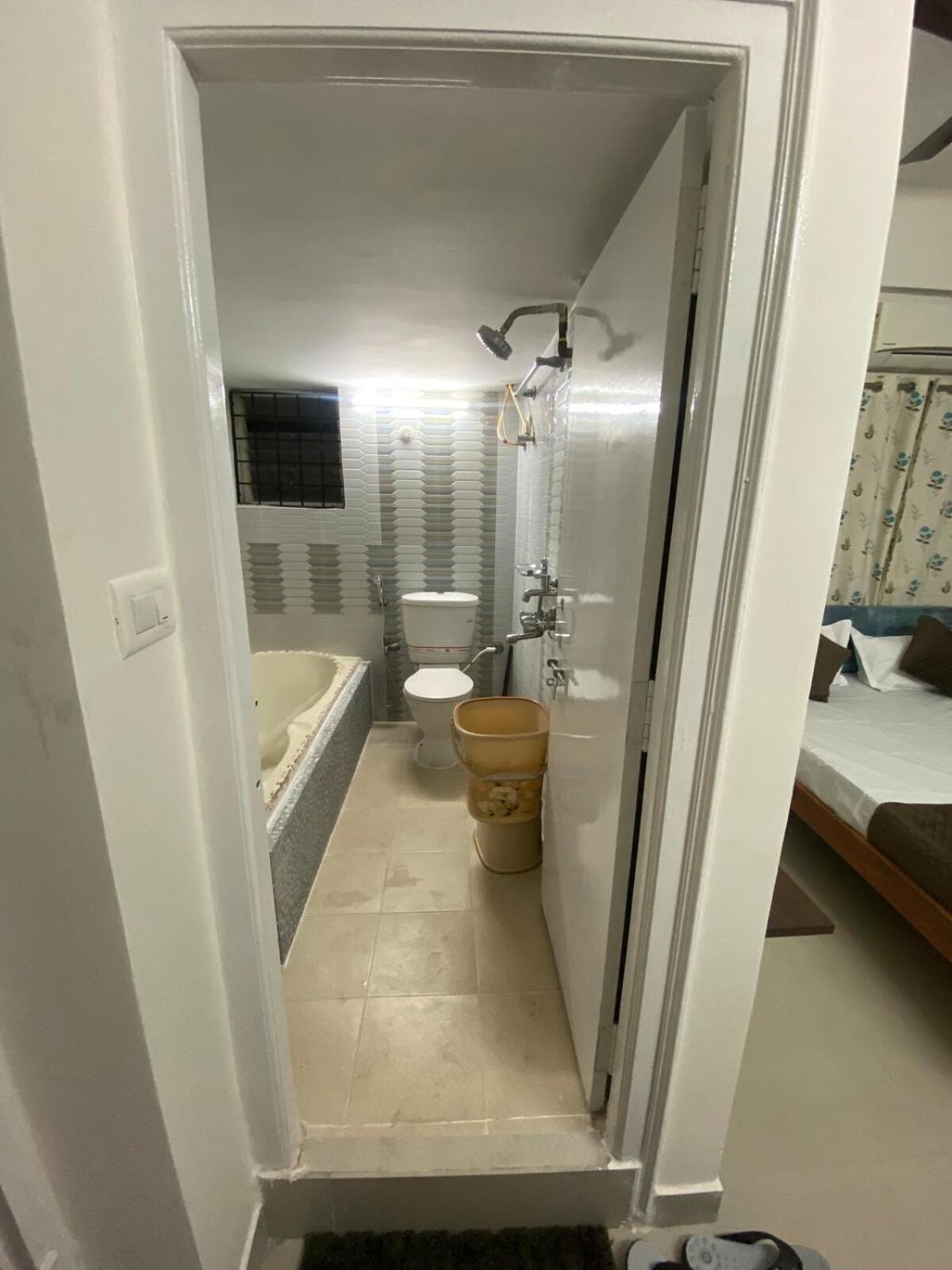 2 Bhk In Gachibowli *