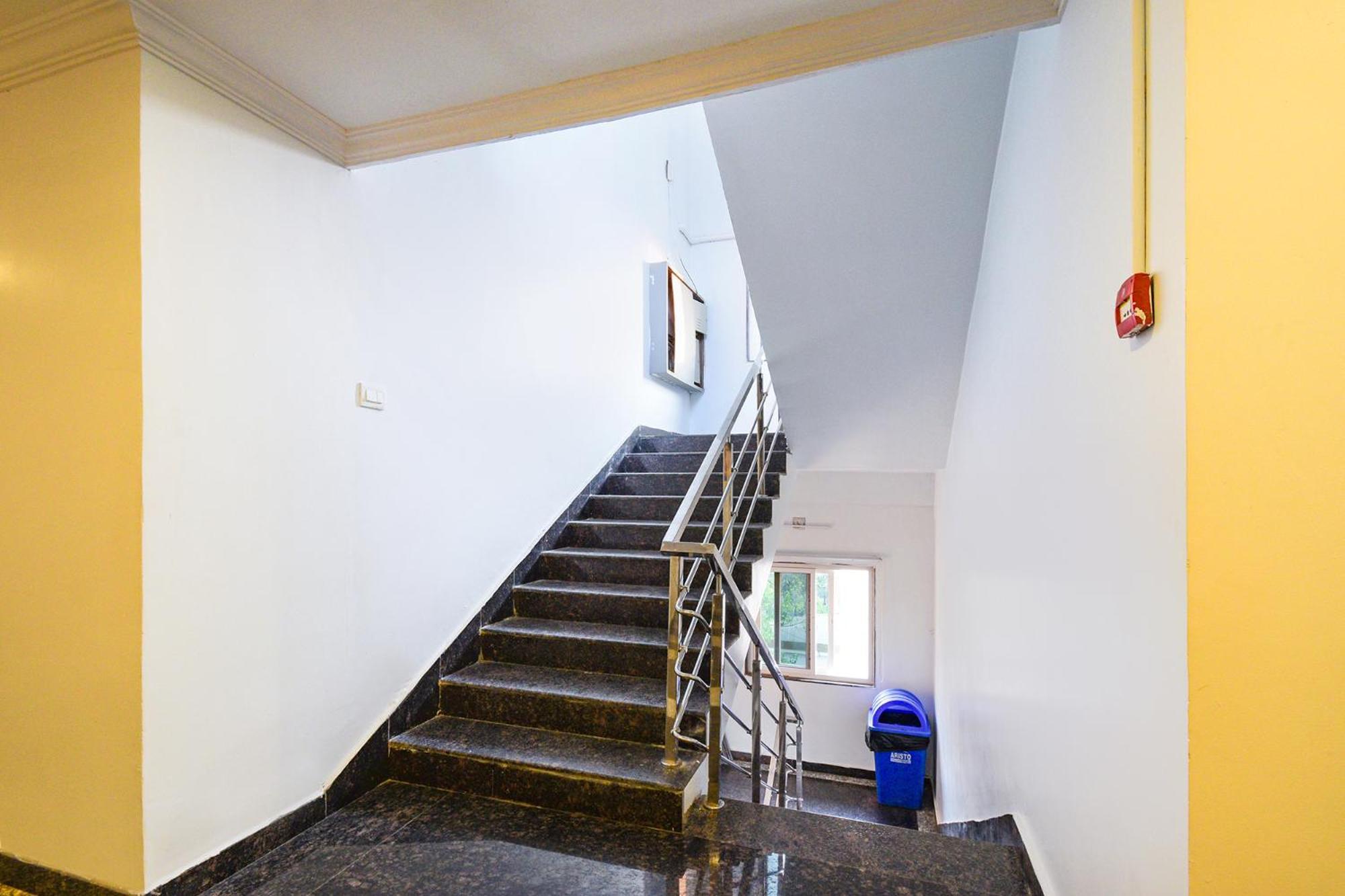 Fabhotel Cinco Primera Nr Lv Prasad, Banjara Hills 4*