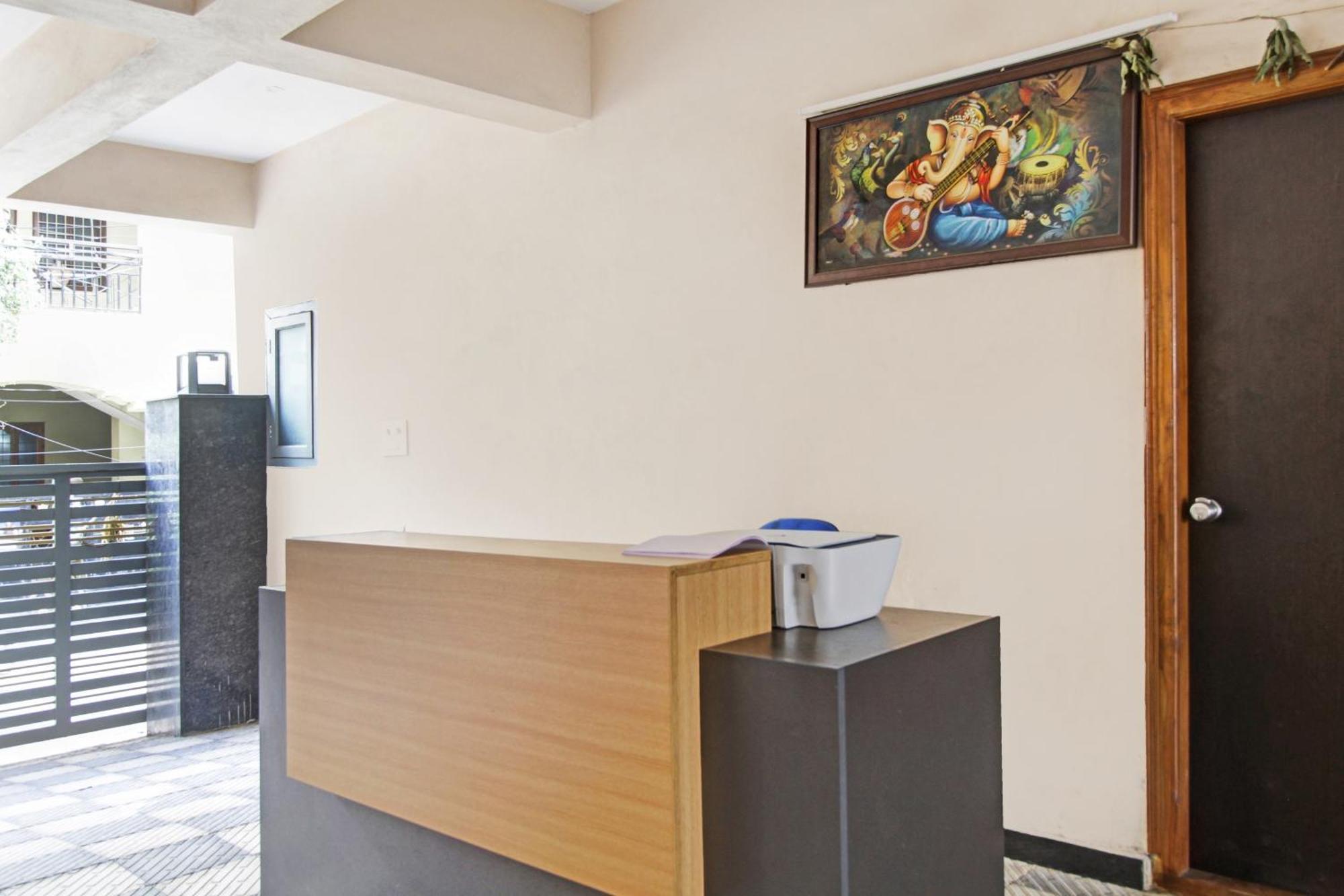 Hotel Collection O Shining Near Erragadda Metro Station Hyderabad