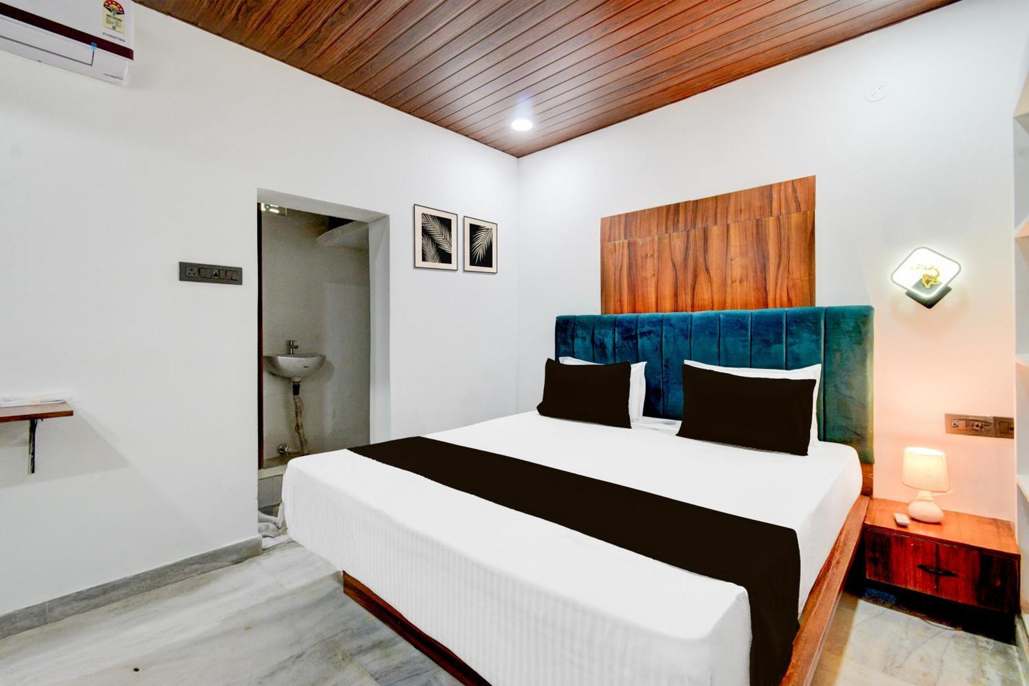 Collection O M Hyatt Star Hyderabad