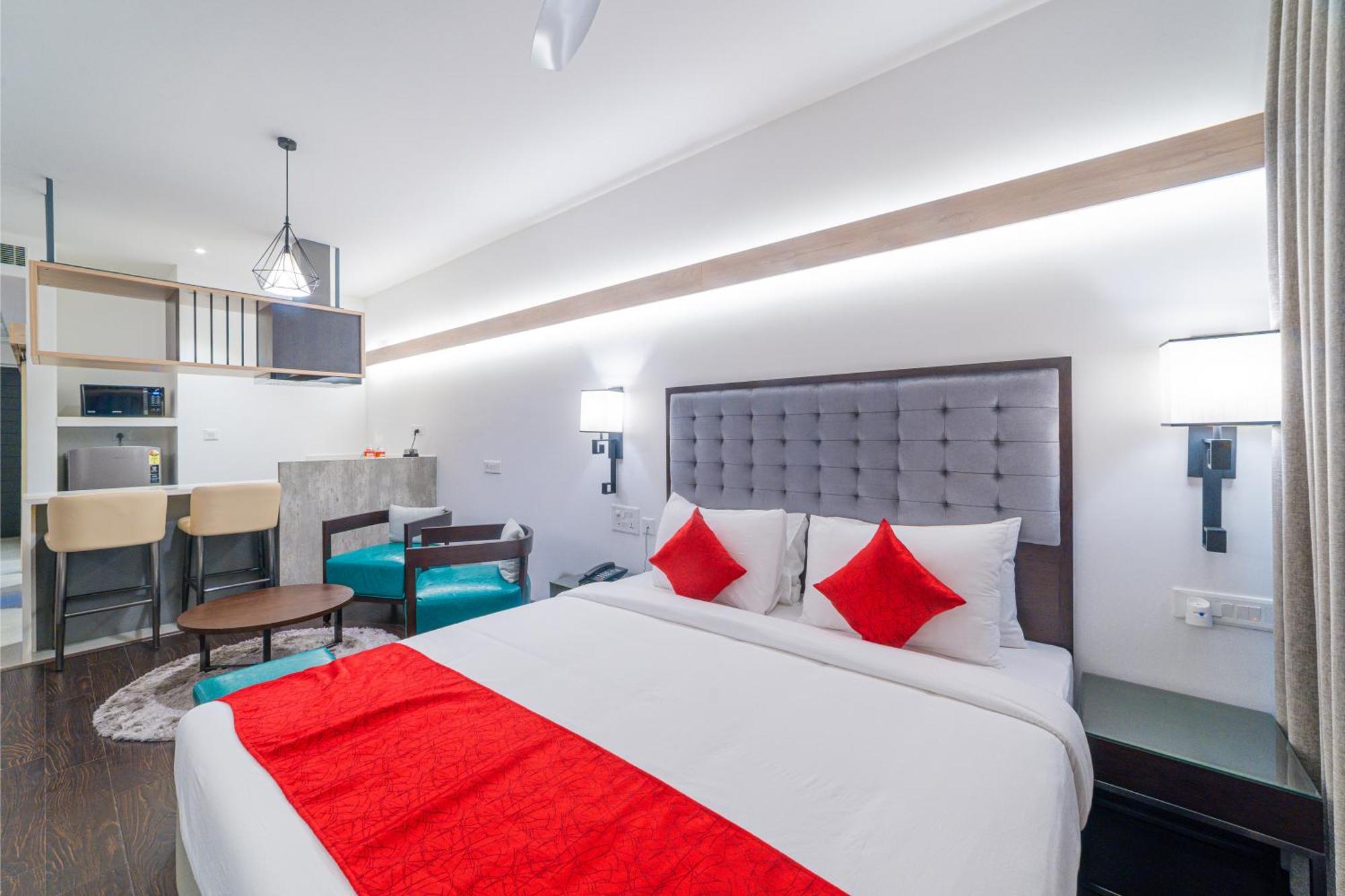 Deccan Serai Grande, Gachibowli, Hotel 4*