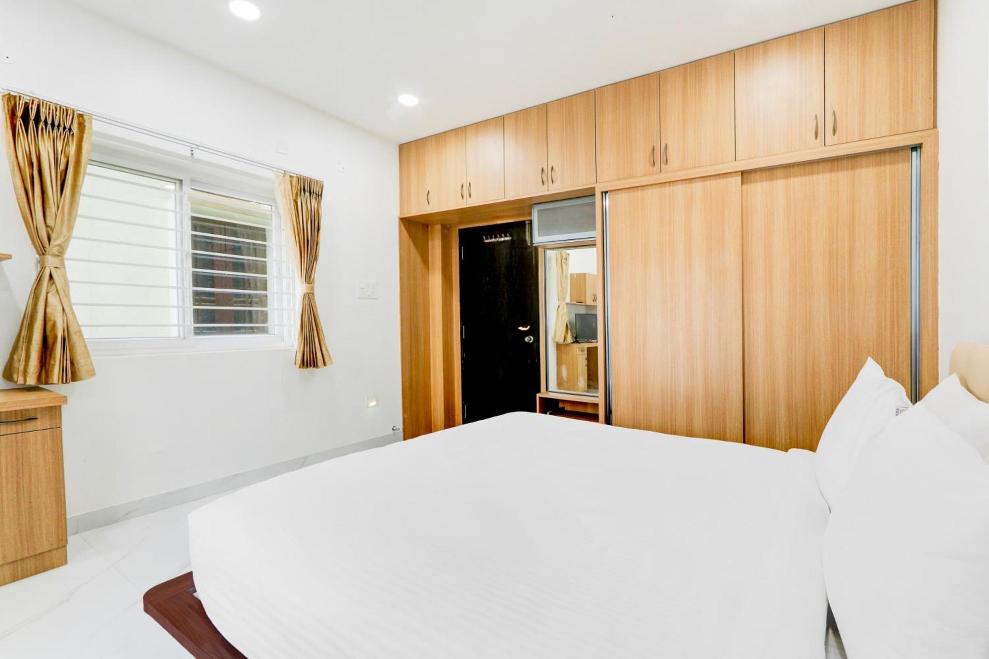 Palette Chanda Nagar Near Gsm Mall * Hyderabad