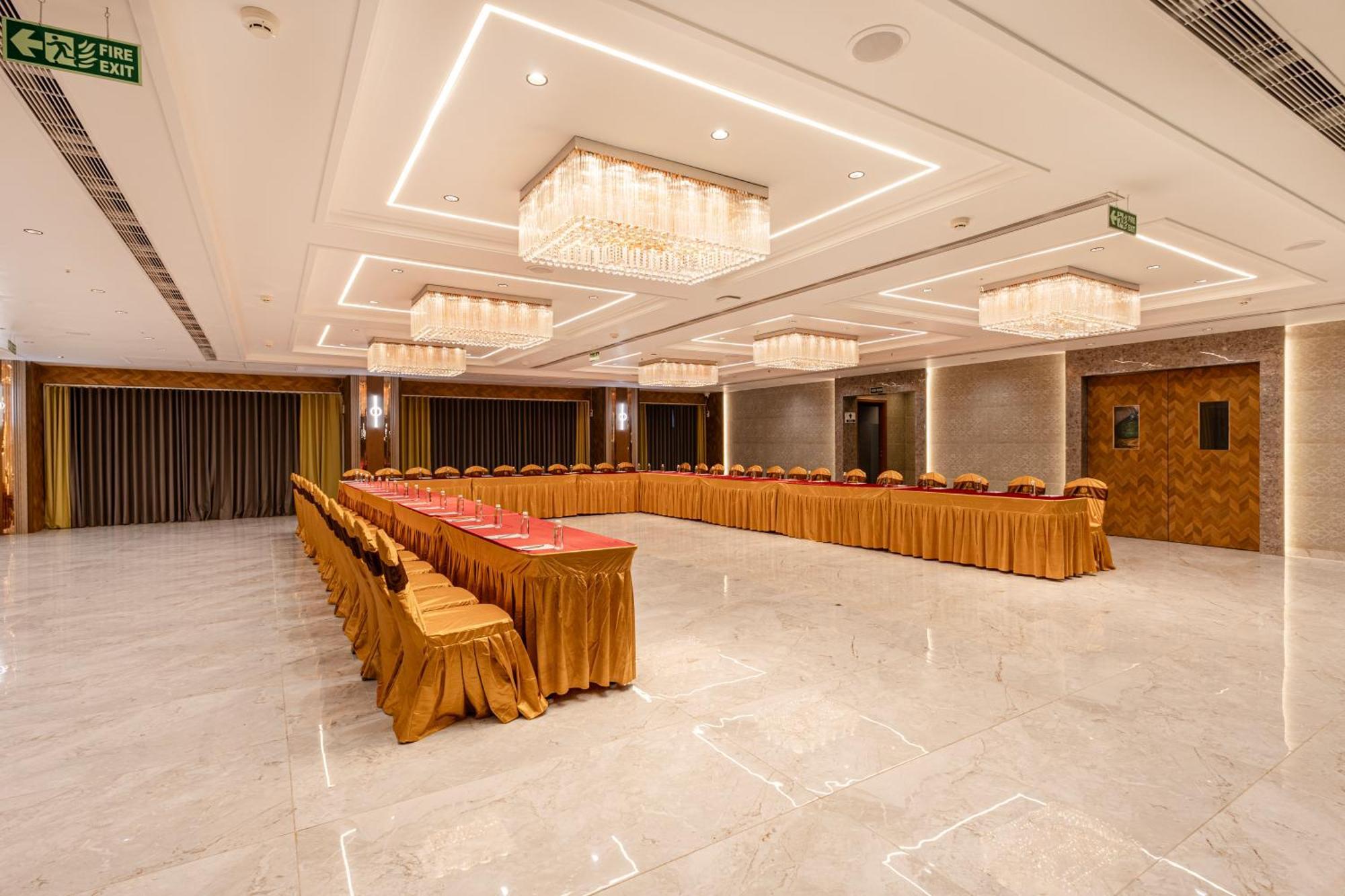 Hotel Lemonridge Idpl Balanagar Hyderabad