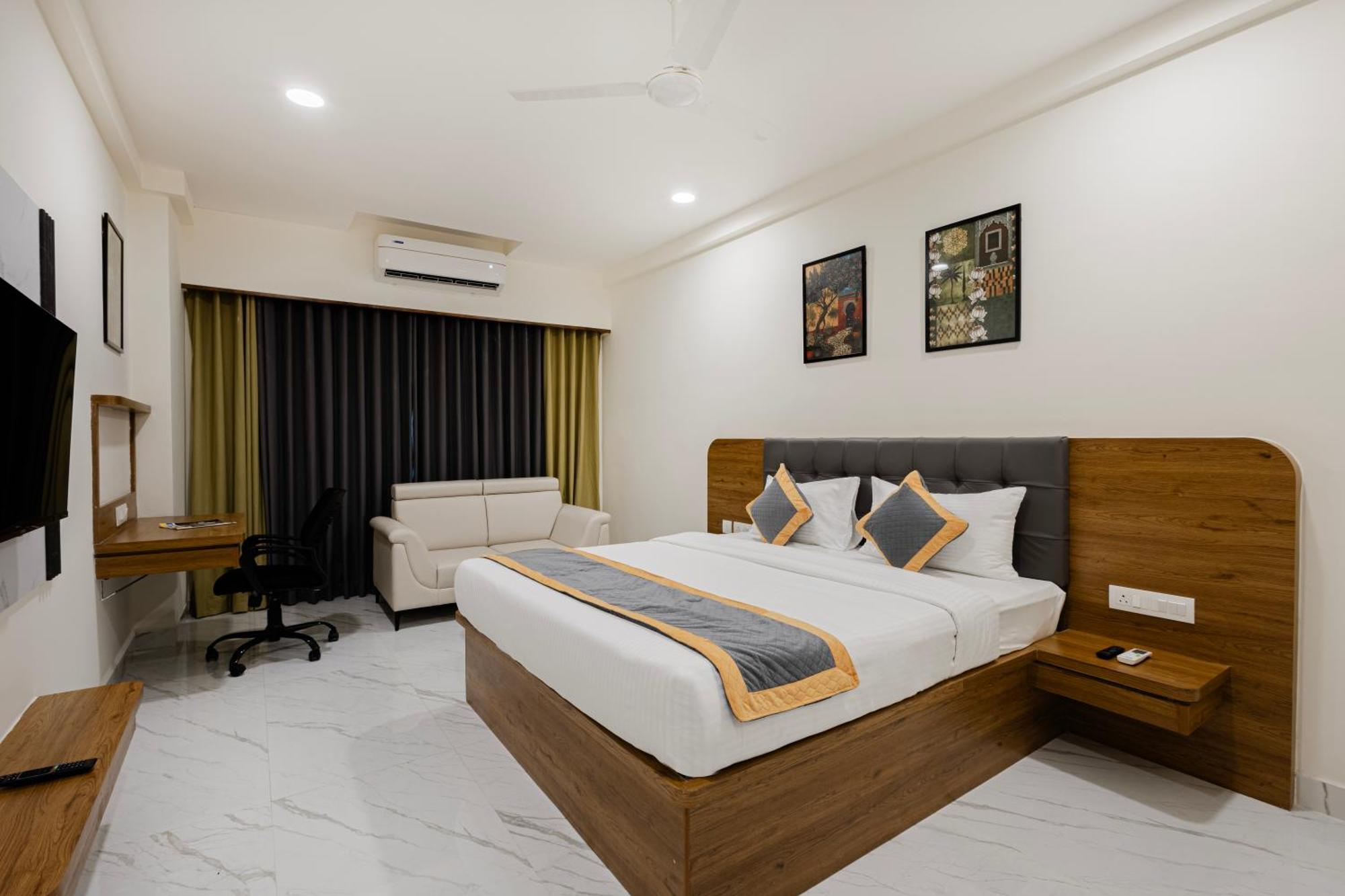 Hotel Lemonridge Idpl Balanagar
