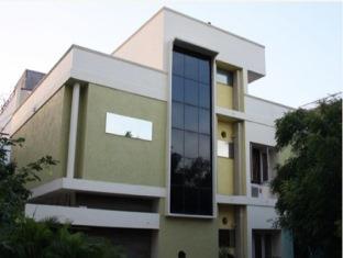 Falconsnest Madhu Kunj Residences * Hyderabad