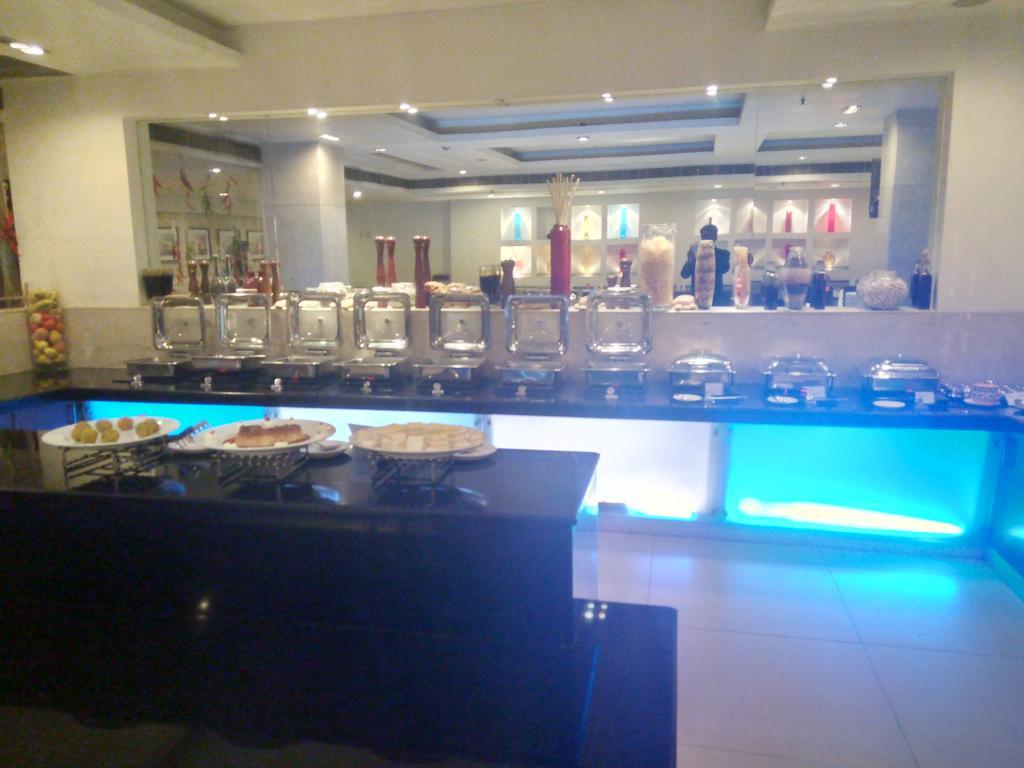 Hotel Hampshire Plaza