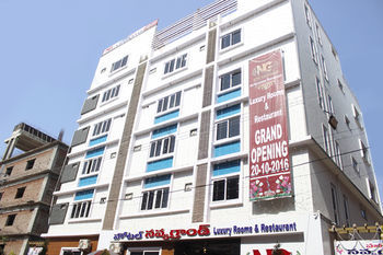 Fabhotel Navya Grand Hotel 3*