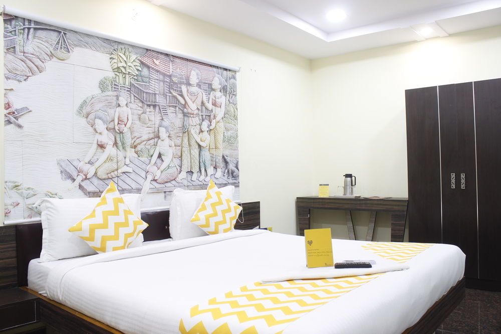 Fabhotel Navya Grand