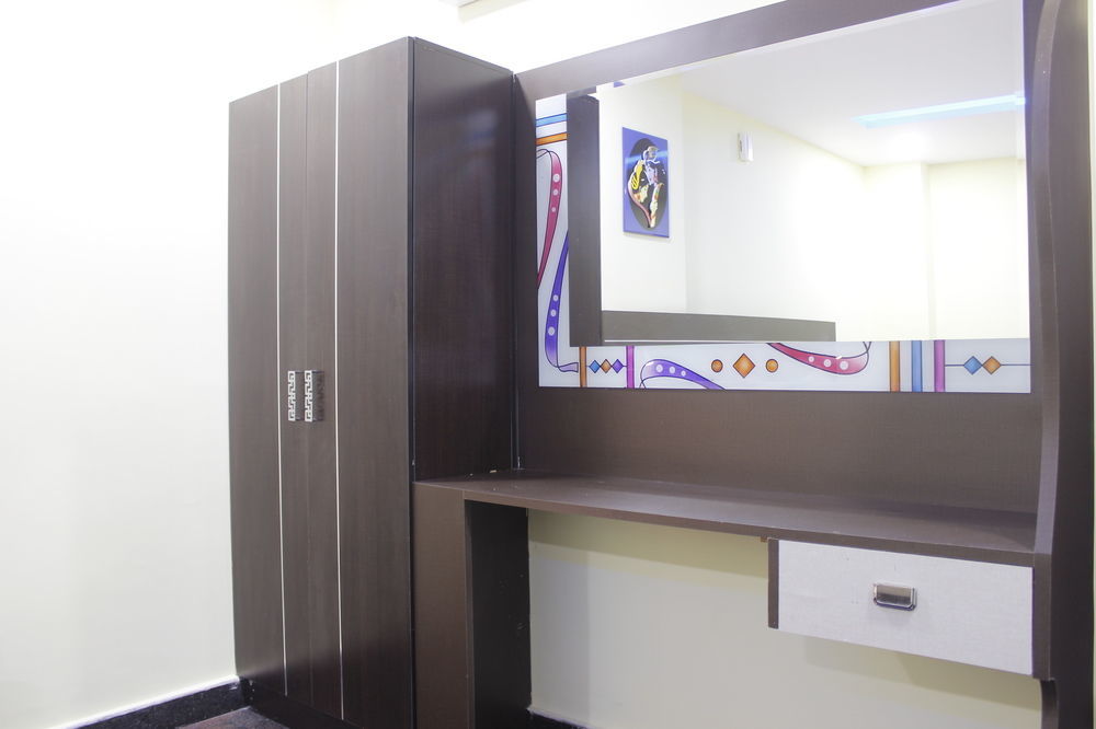 Fabhotel Navya Grand Hotel Hyderabad