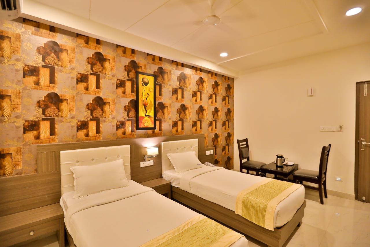 Sri Simran Park Hotel Hyderabad