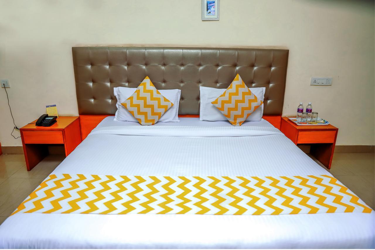 Oyo 16485 Ans Cyber Castle Hotel