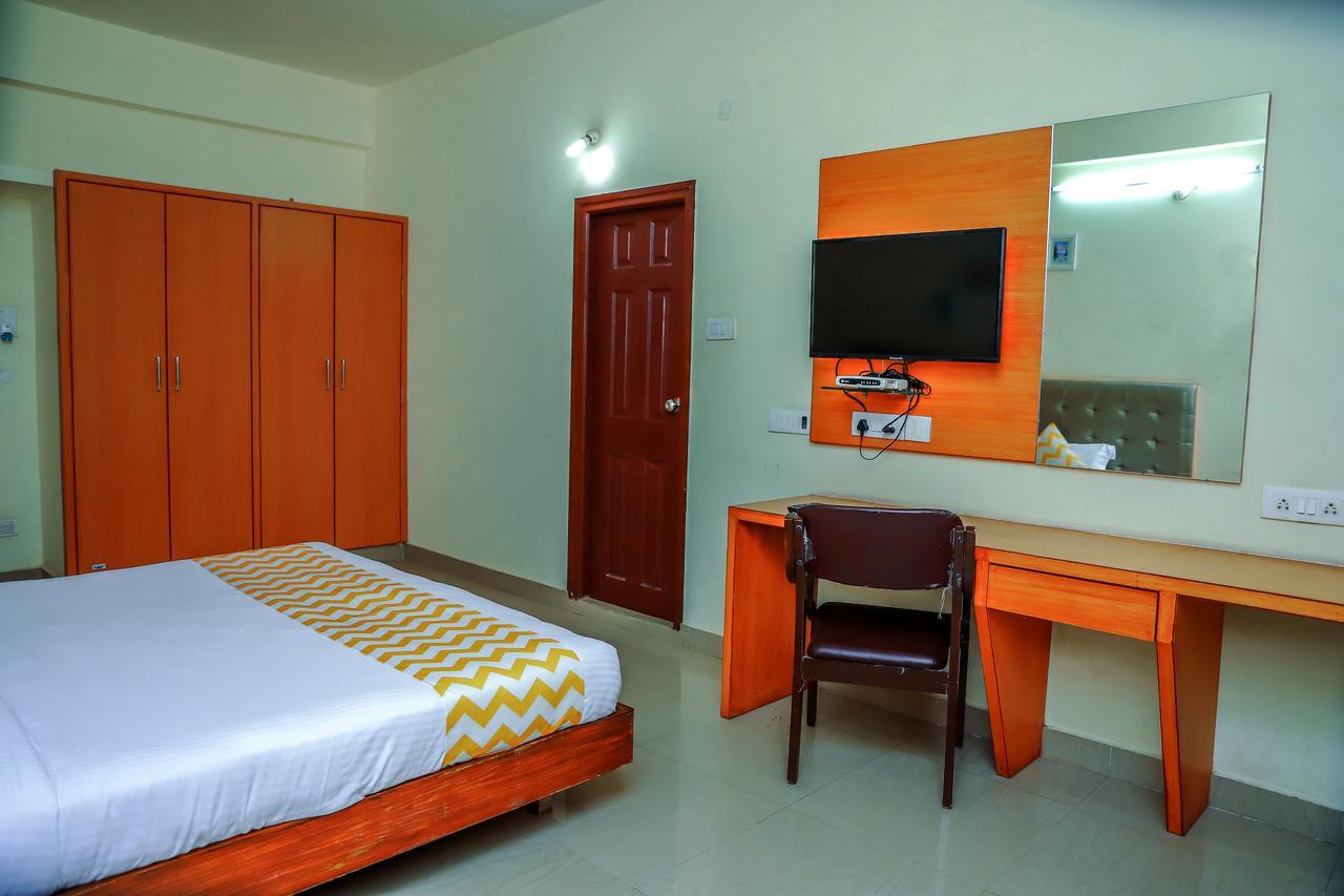 Hotel Oyo 16485 Ans Cyber Castle Hyderabad