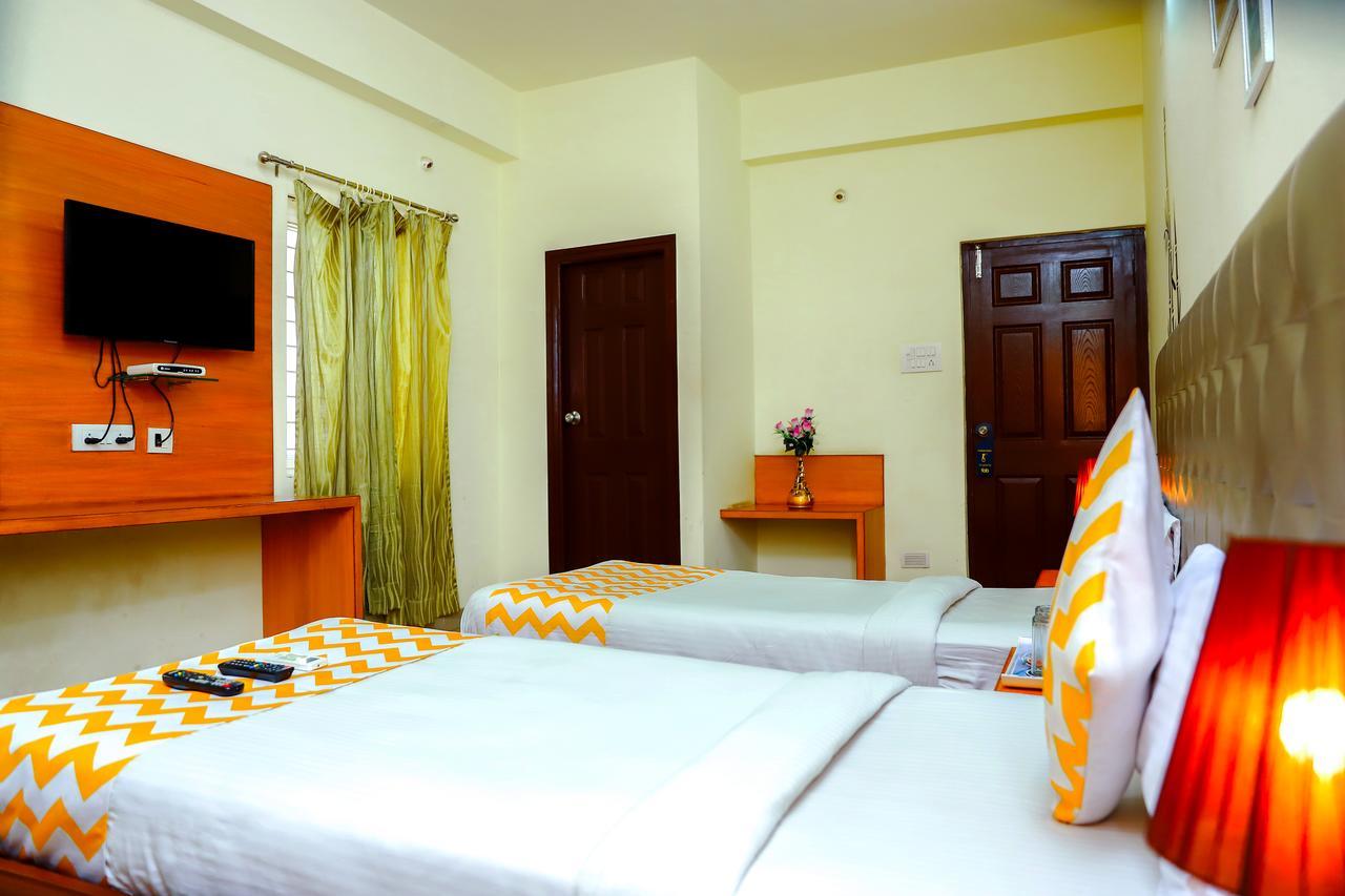 Oyo 16485 Ans Cyber Castle Hotel