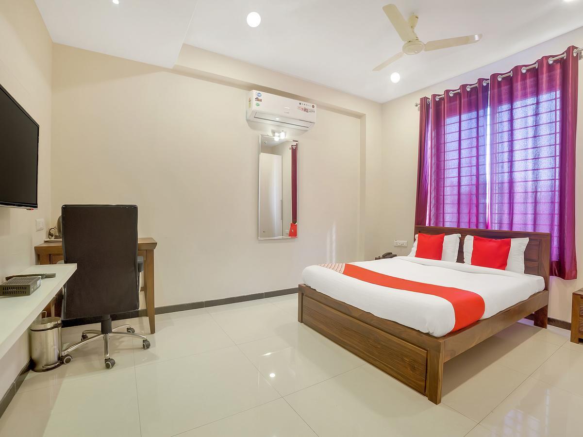Hotel Oyo 12663 Abode Platina Hyderabad