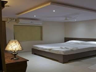 Hotel Oyo 17375 My Place Kondapur Hicc Hyderabad