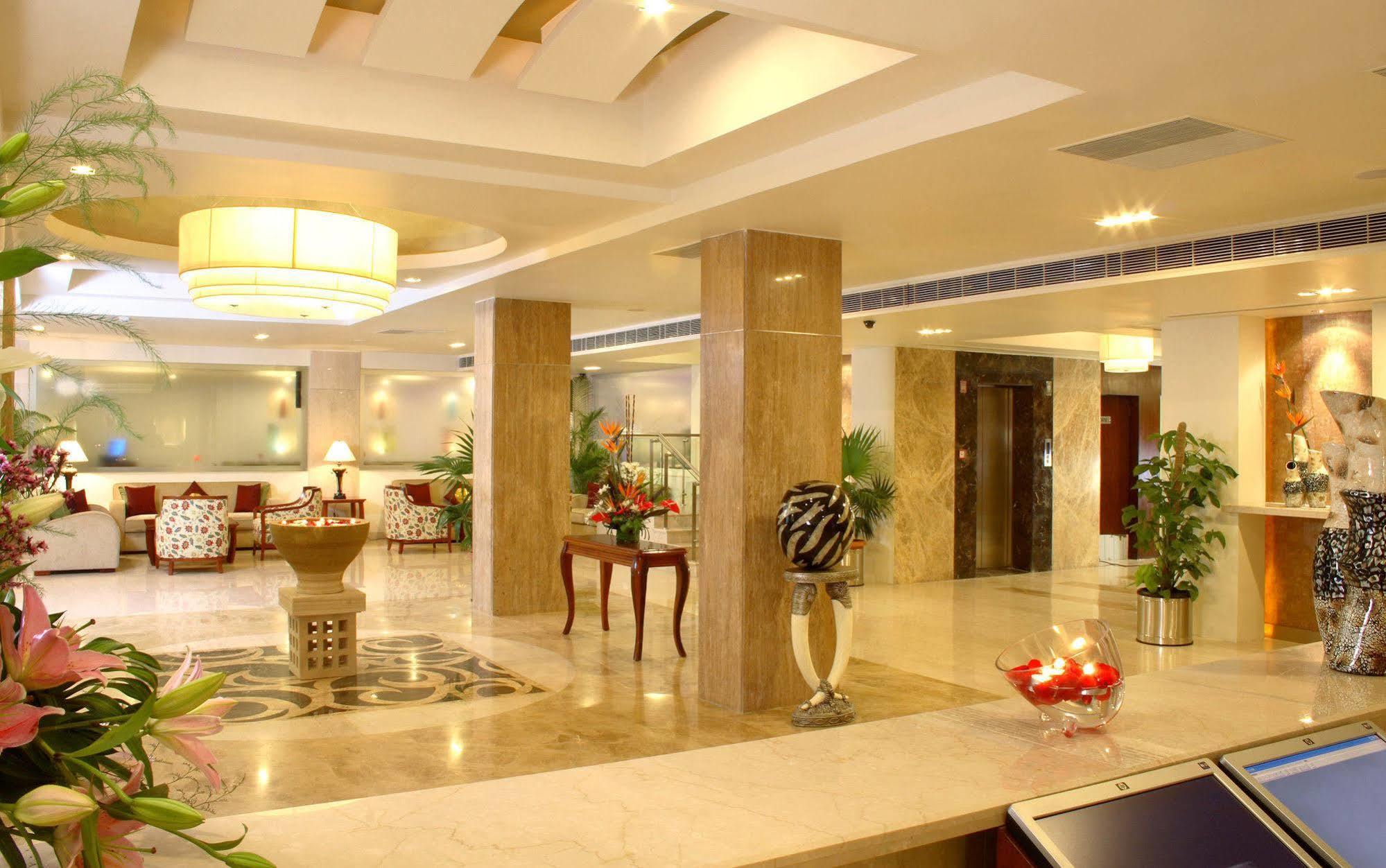 Hampshire Plaza 3*