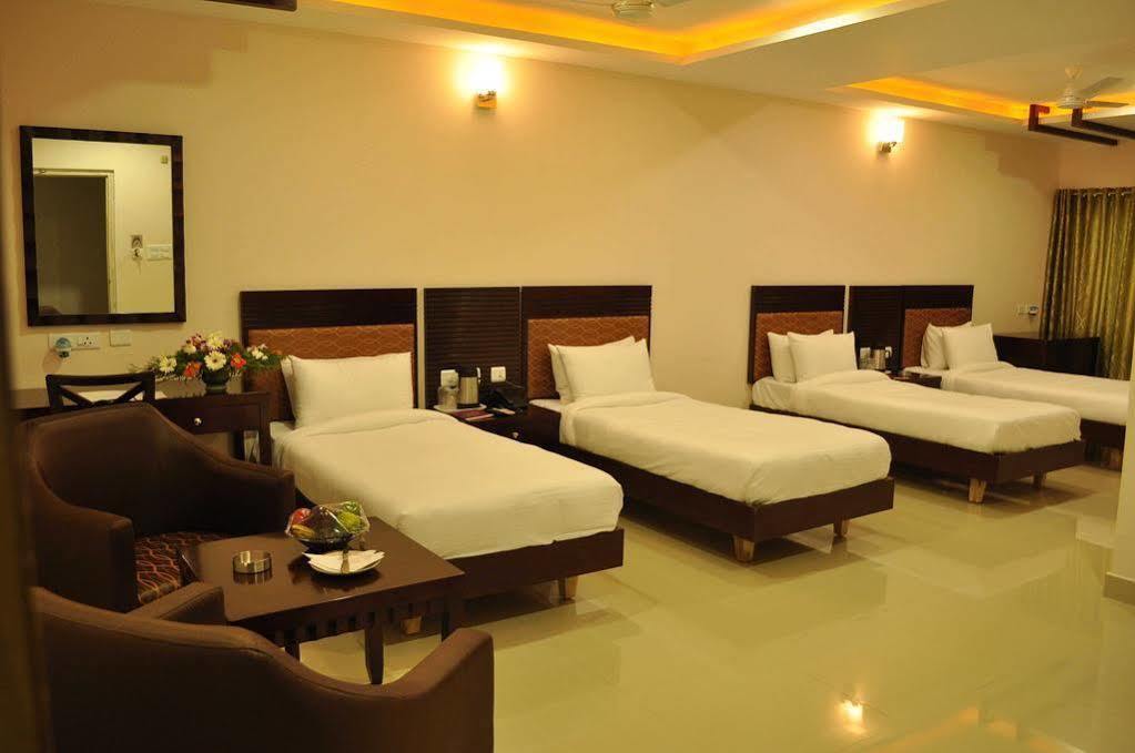 Hotel Swagath De Royal 3*