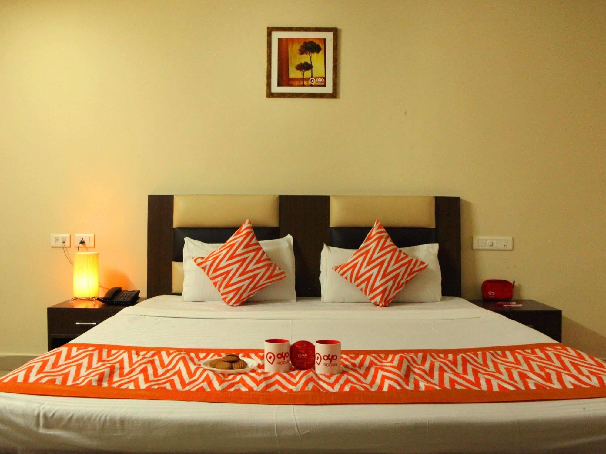 Hotel Oyo Sujana Forum Mall 3*