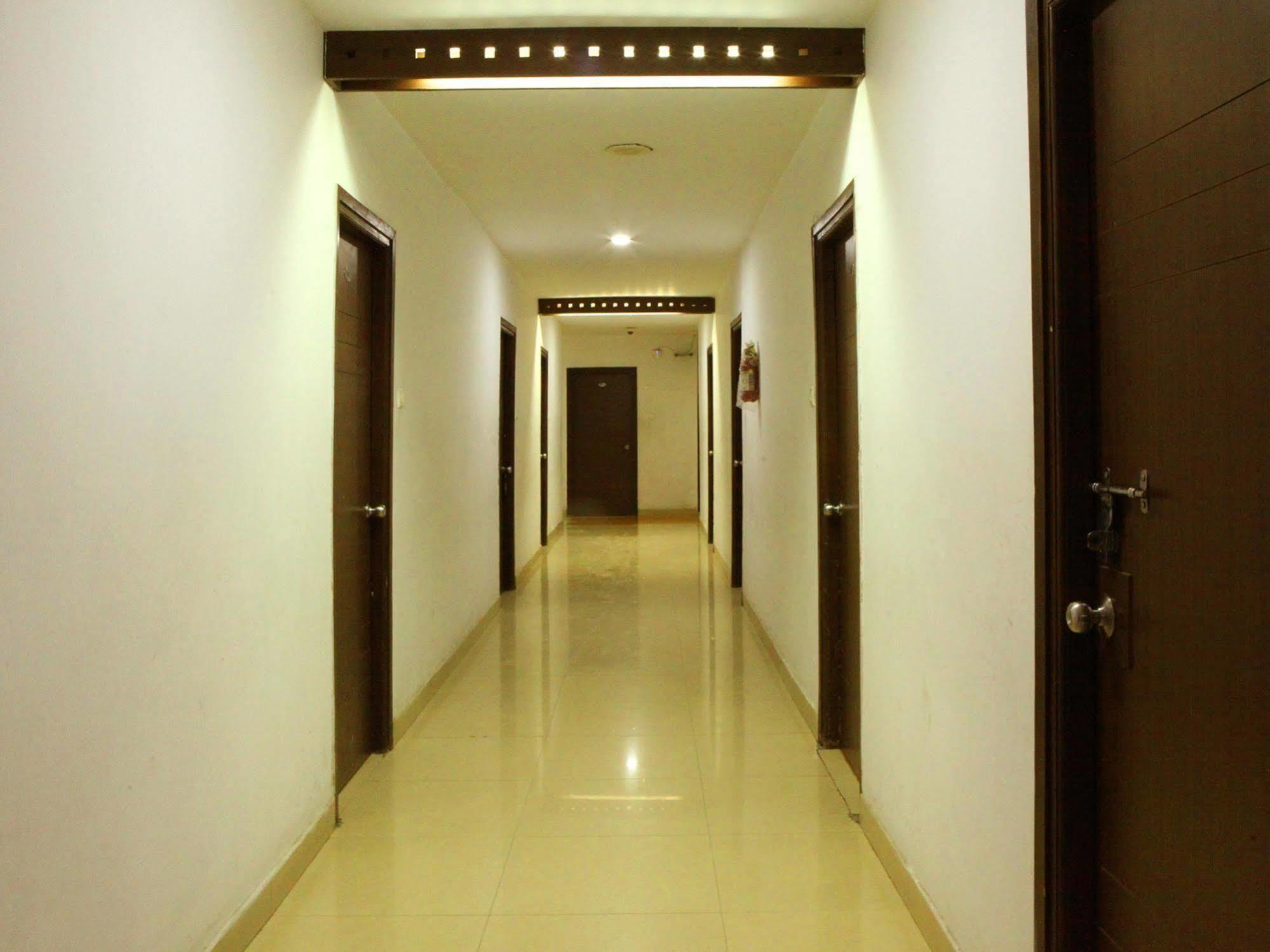 Oyo Sujana Forum Mall 3*