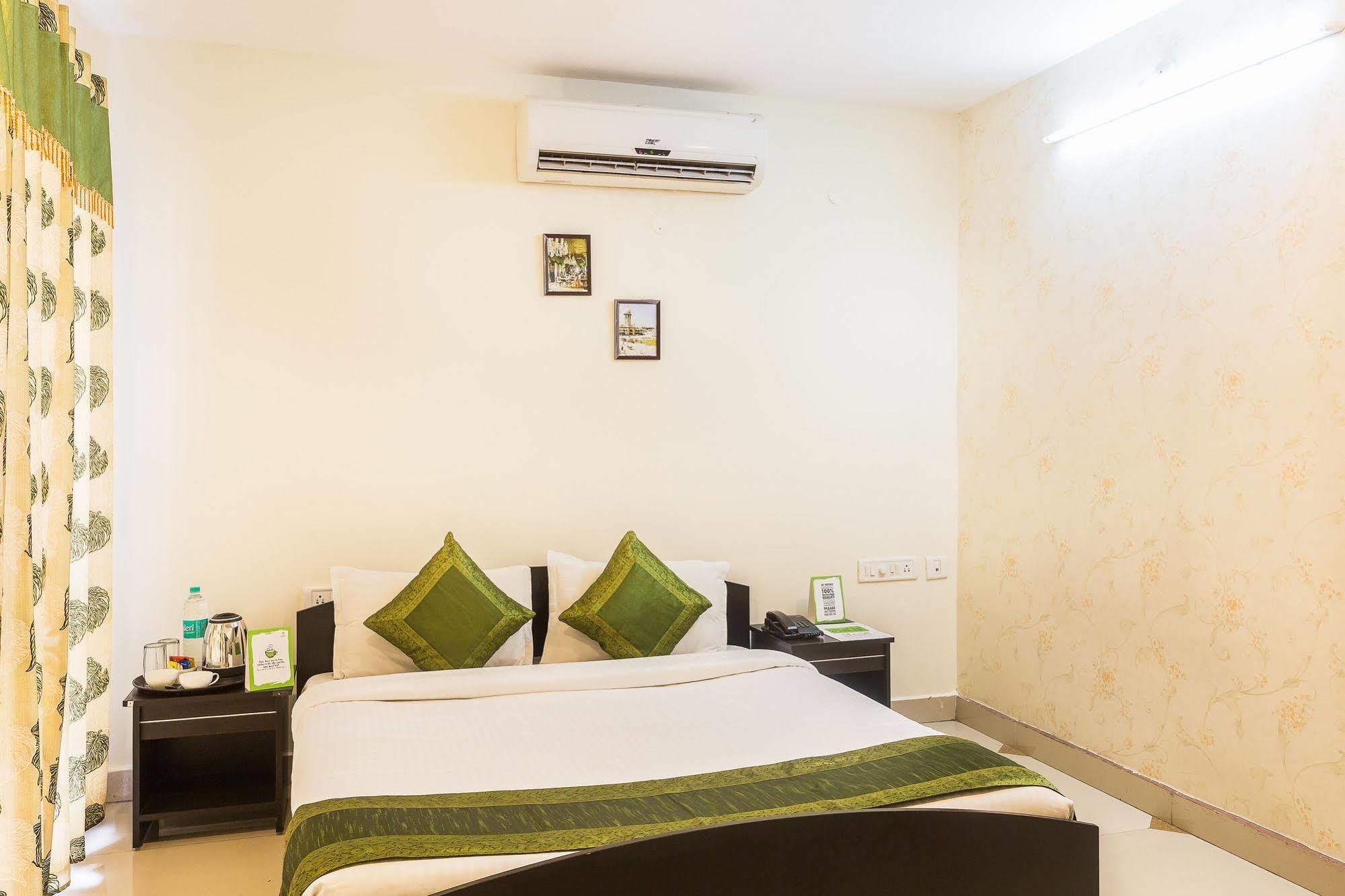 Hotel Treebo Srico, Banjara Hills Hyderabad