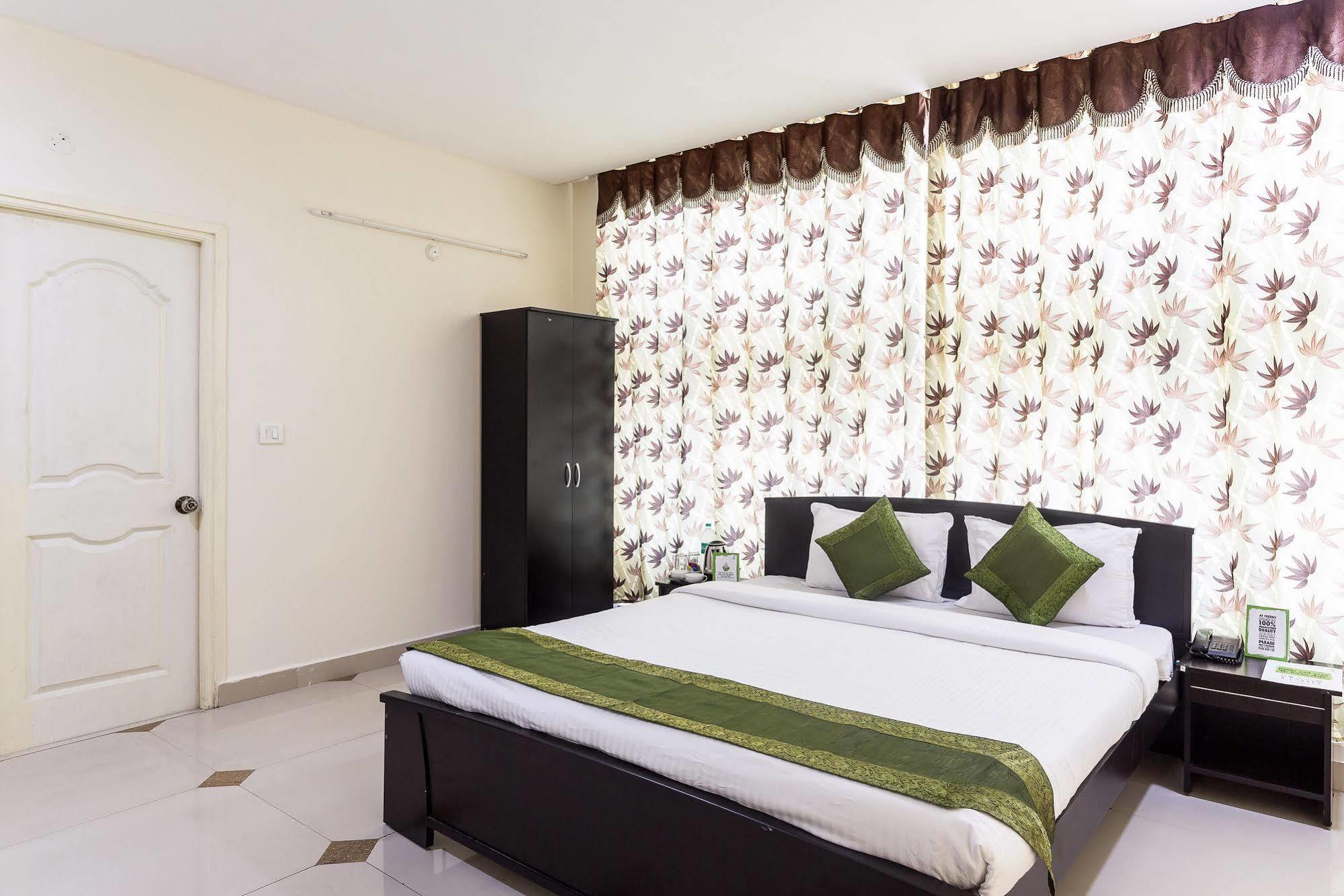Hotel Treebo Srico, Banjara Hills Hyderabad