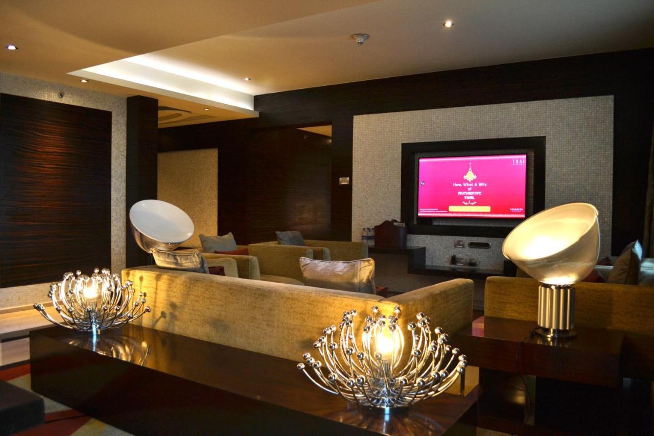 Vivanta Hyderabad, Begumpet Hotel
