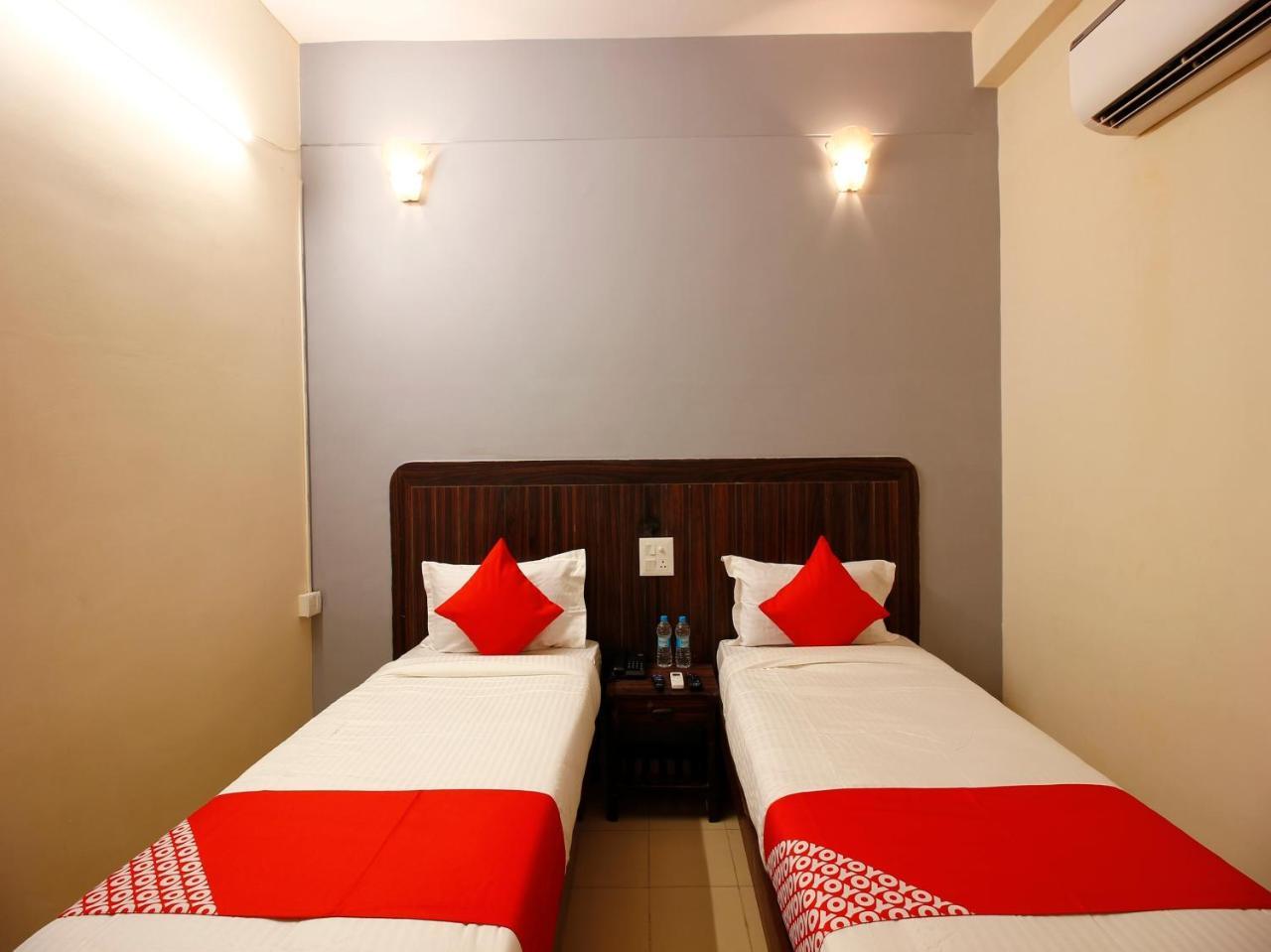 Oyo Flagship 26760 Paradise Circle Hotel