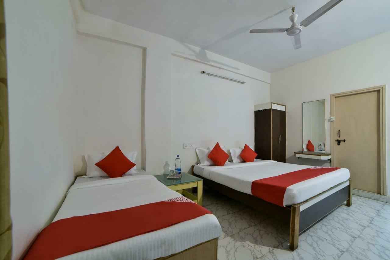Hotel Oyo 16533 Sudarshan 3*