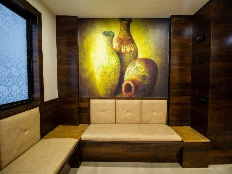 Oyo Imax Near Charminar Hotel 3*
