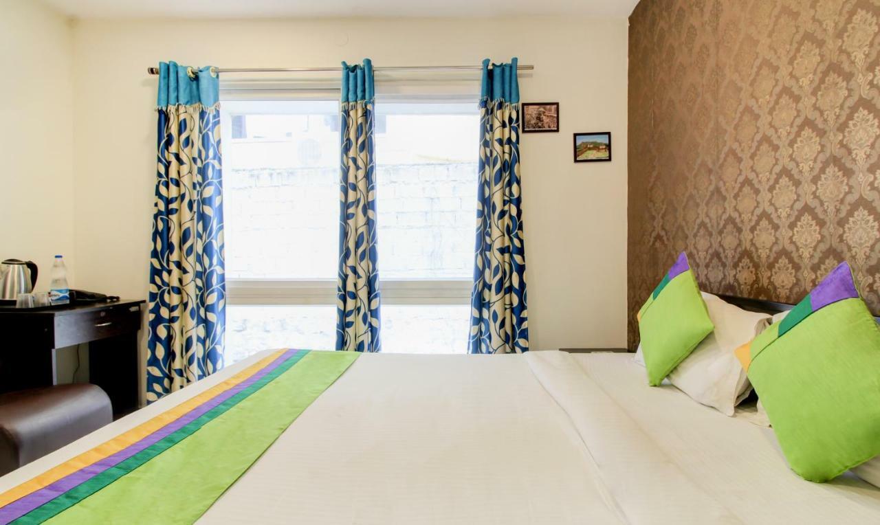 Hotel Treebo Srico, Banjara Hills 3*
