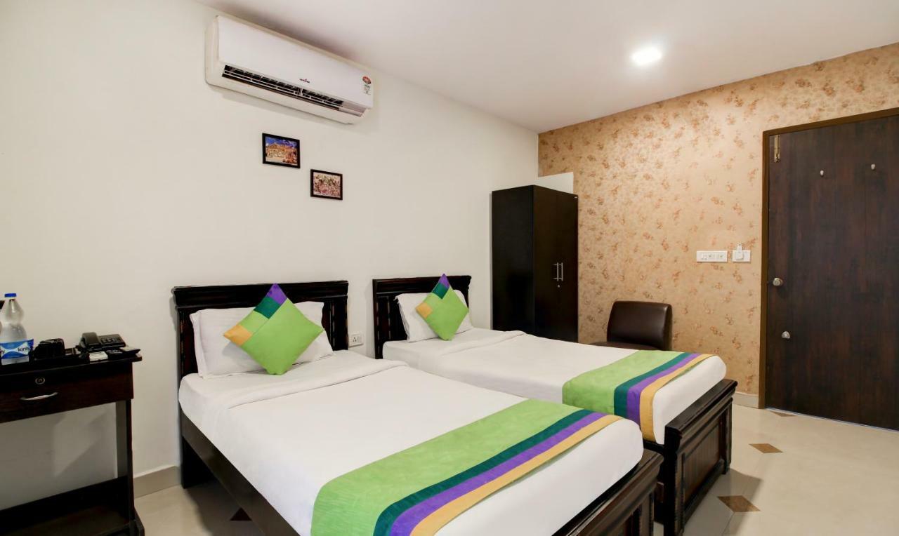 Hotel Treebo Srico, Banjara Hills 3*