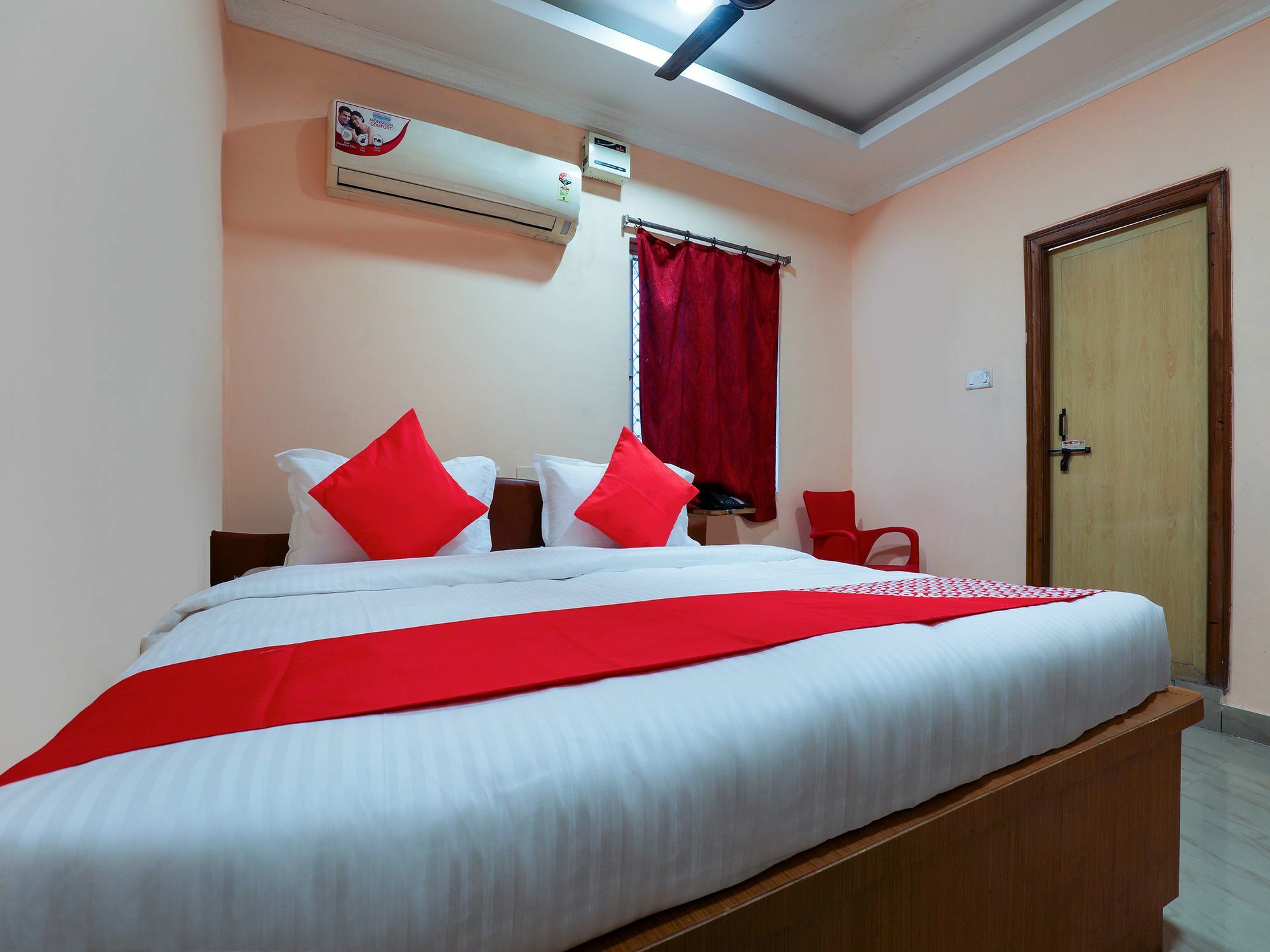 Hotel Oyo 14116 Sri Venkata Balaji Residency Hyderabad