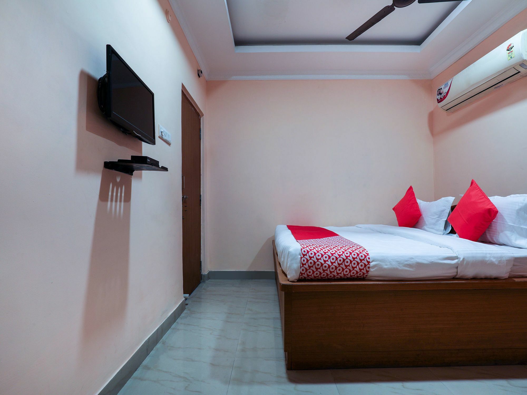 Hotel Oyo 14116 Sri Venkata Balaji Residency