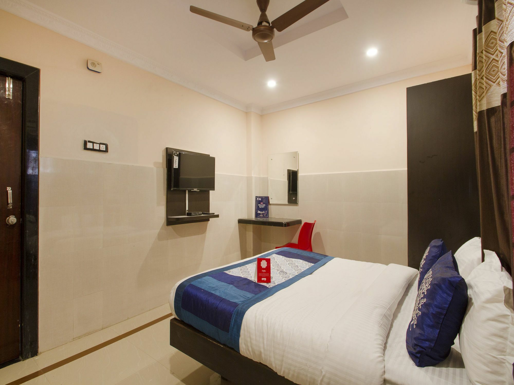 Oyo 10270 Ss Residency Hotel 3*