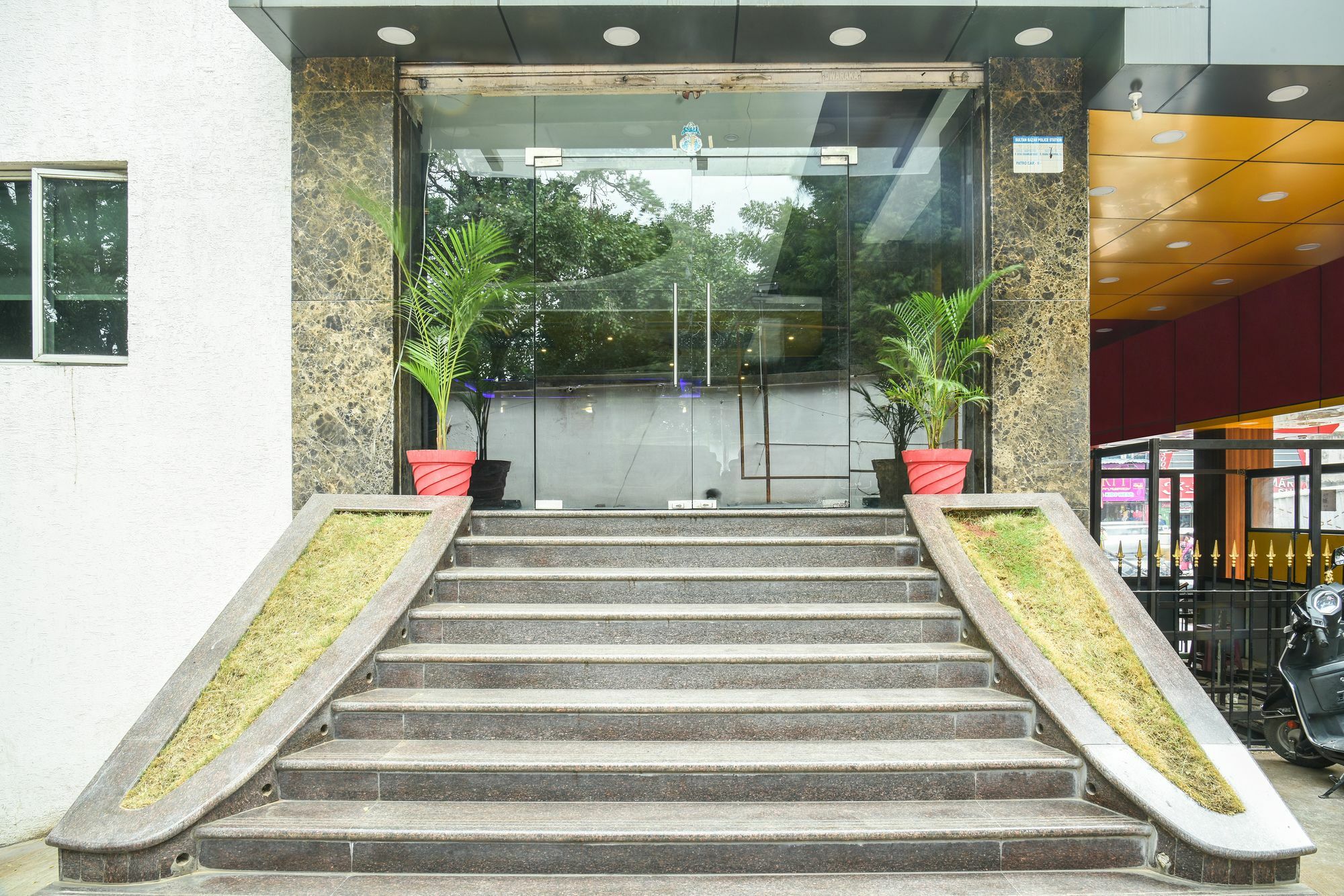Hotel Fabexpress Deccan Heritage Hyderabad