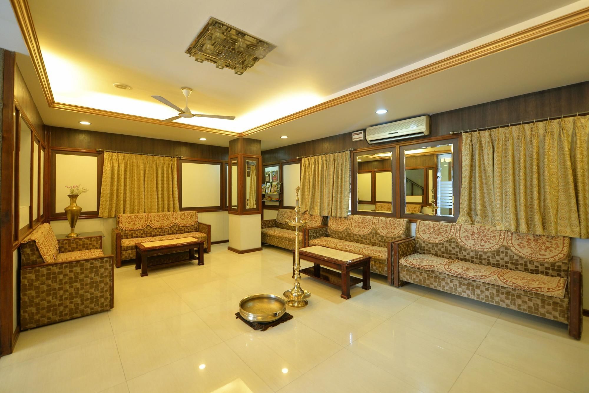 O Surya Residency 4*