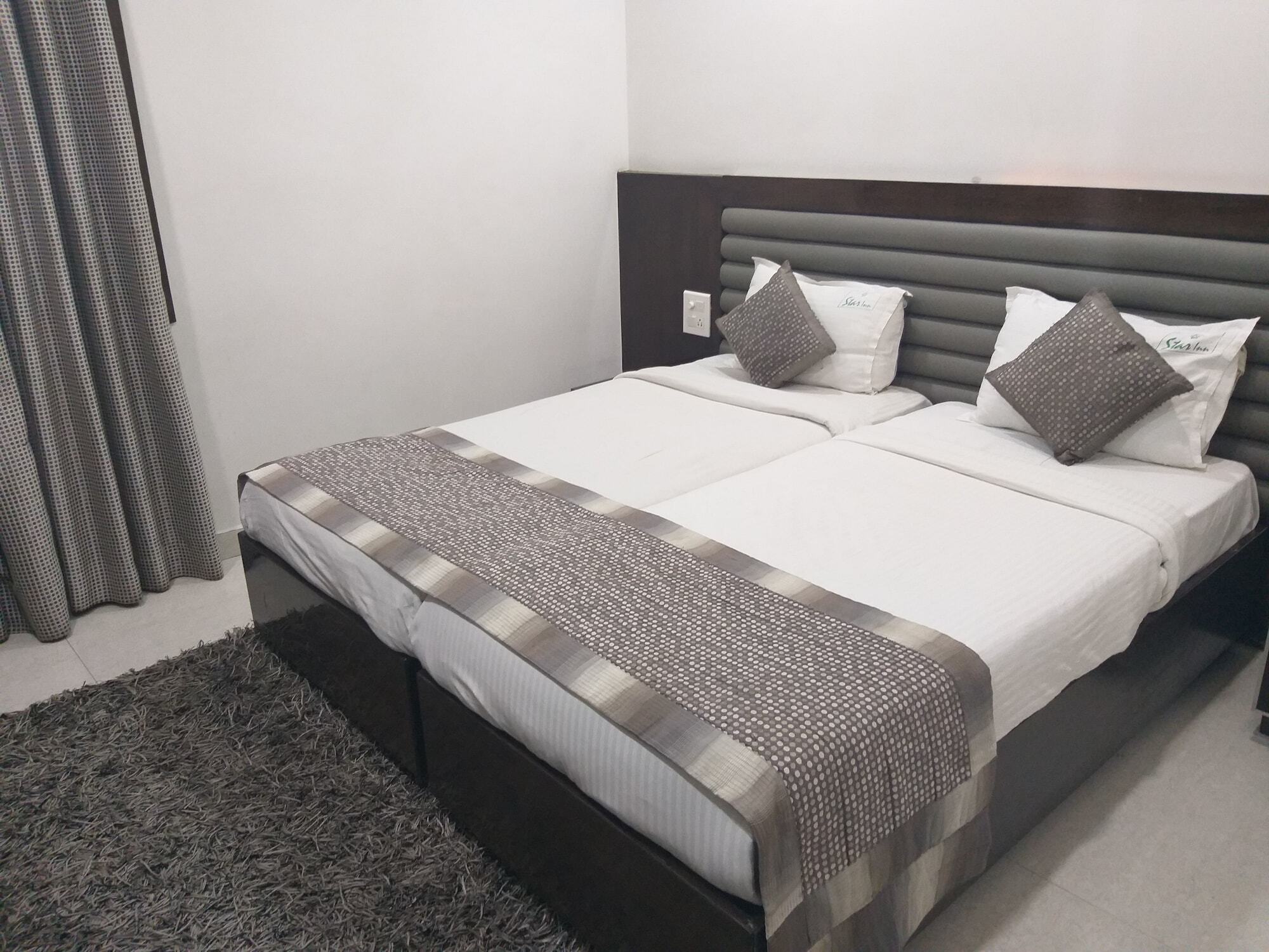 Vaccinated Staff- Capital O 78550 Star By Hillside Hotel Hyderabad