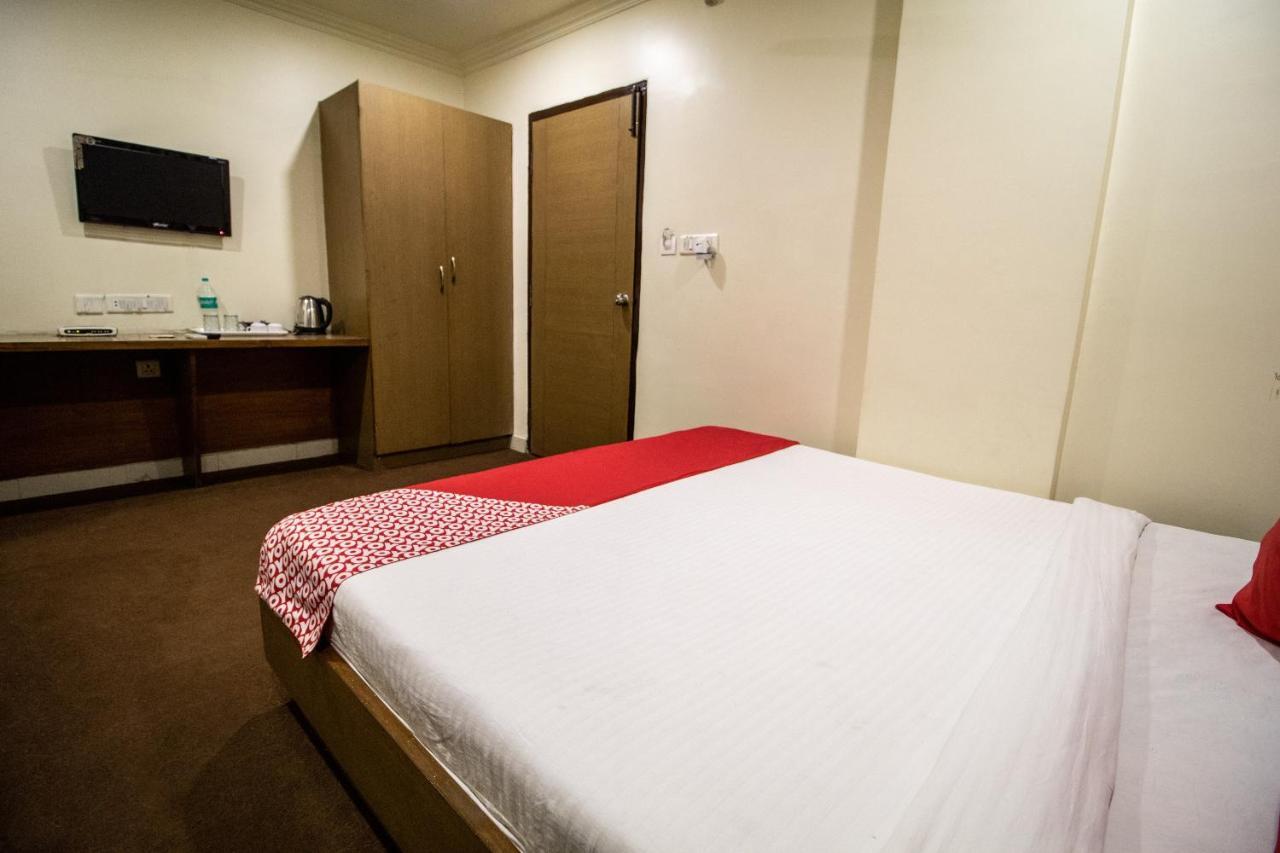 Hotel Oyo Imax Near Charminar