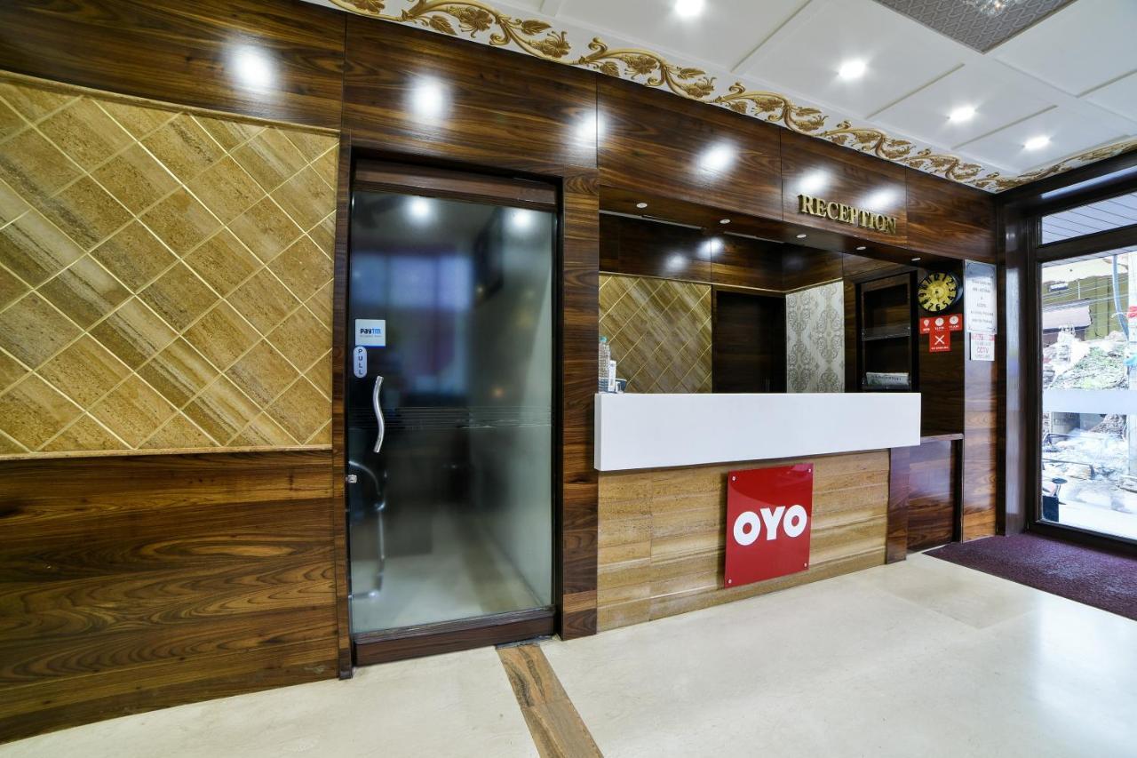 Oyo Imax Near Charminar