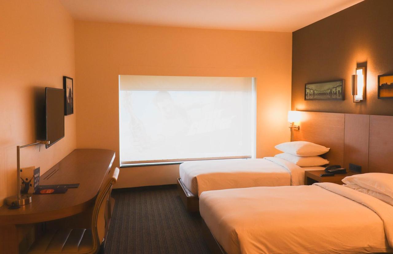 Hyatt Place Banjara Hills Hotel Hyderabad